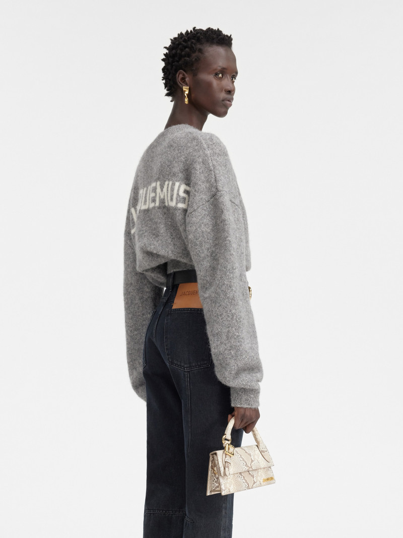 JACQUEMUS Le Chiquito long boucle outlook