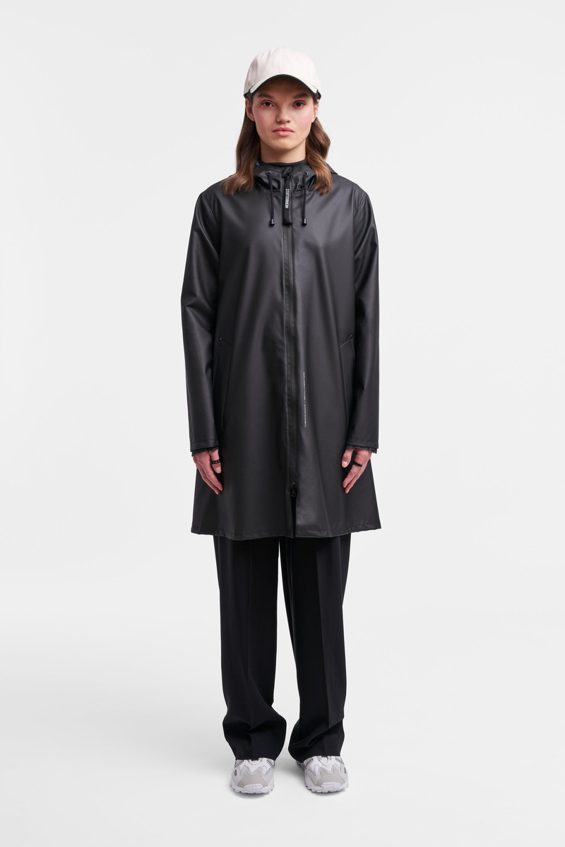 Stutterheim Mosebacke Lightweight Zip Raincoat Black outlook