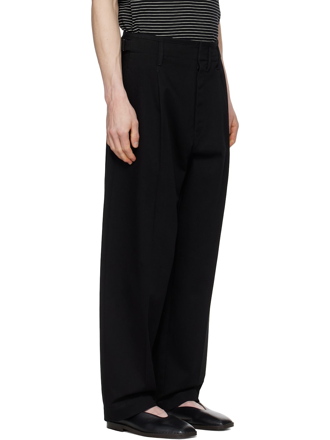 Black Pleated Carrot Trousers - 2
