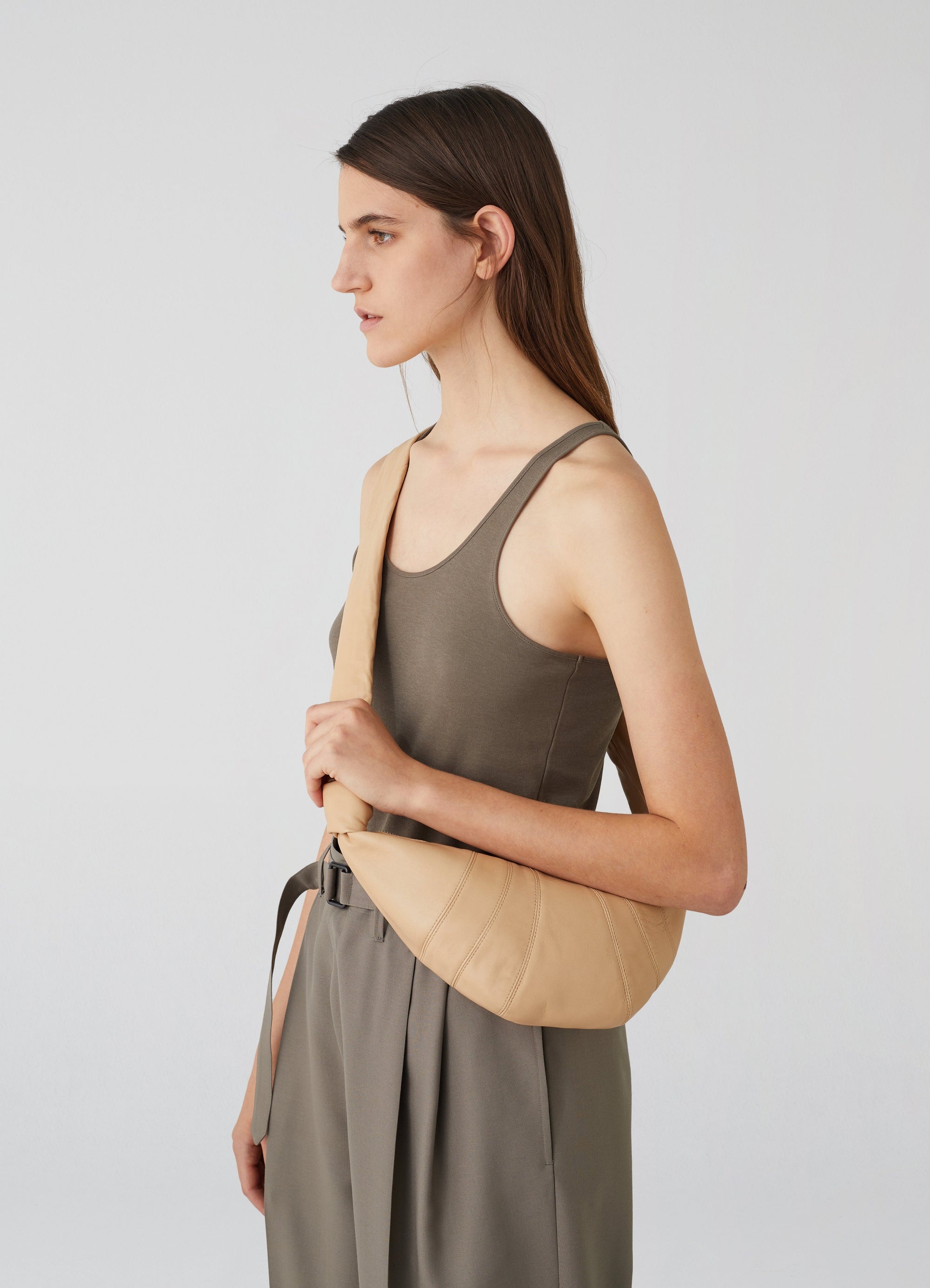 SMALL CROISSANT BAG
SOFT NAPPA LEATHER - 3