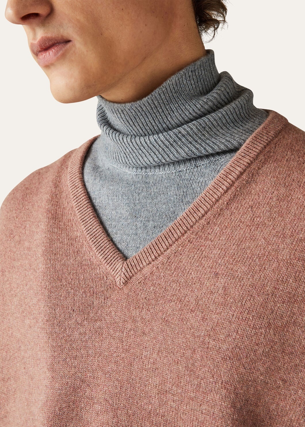 Loro V-Neck Sweater - 11