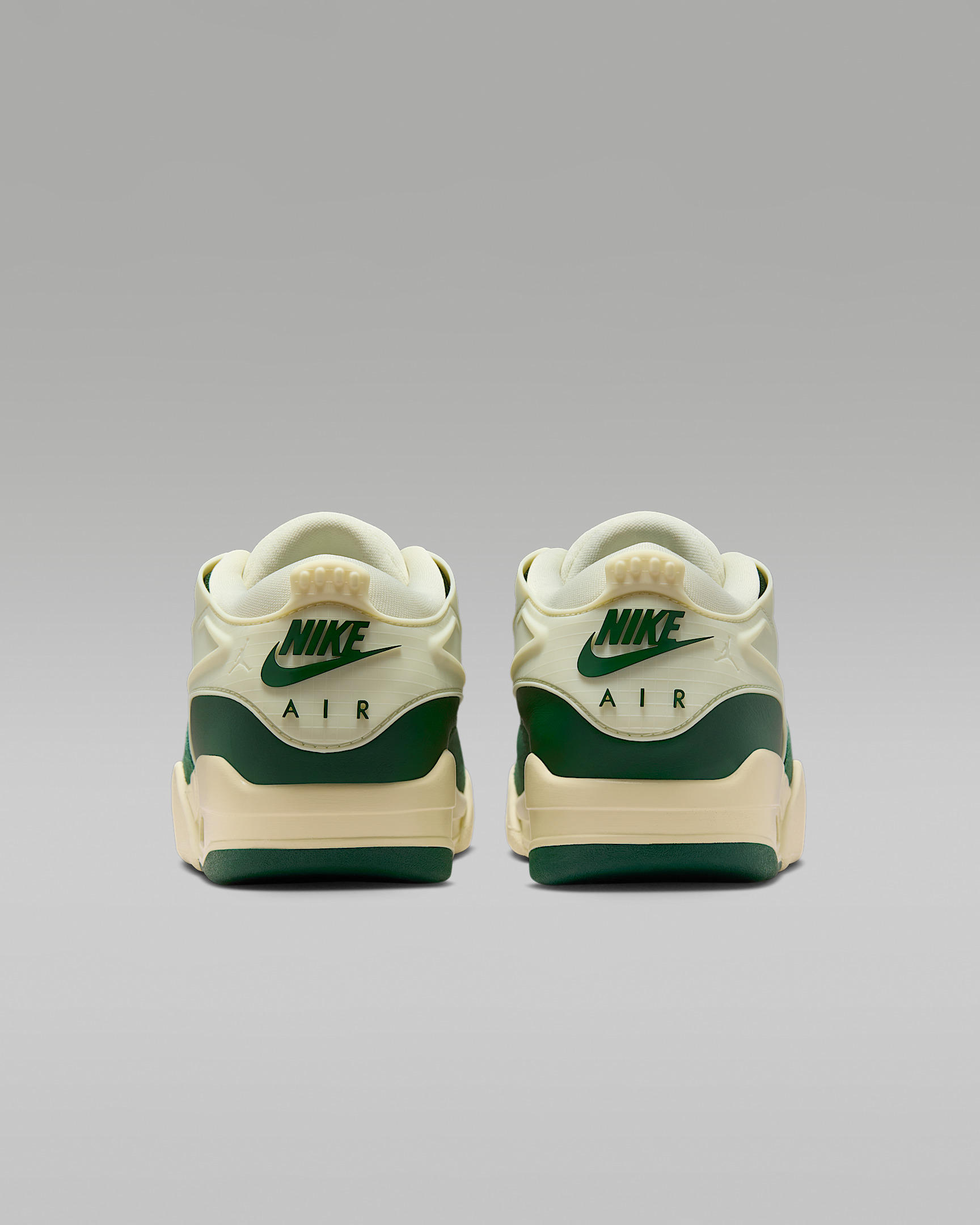 Air Jordan 4 RM Women's Shoes - 6