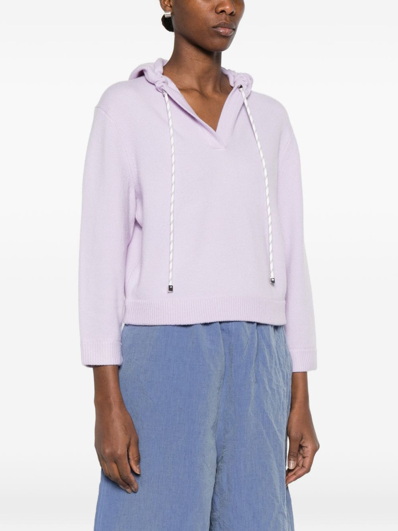 Modern Statements V-neck hoodie 3