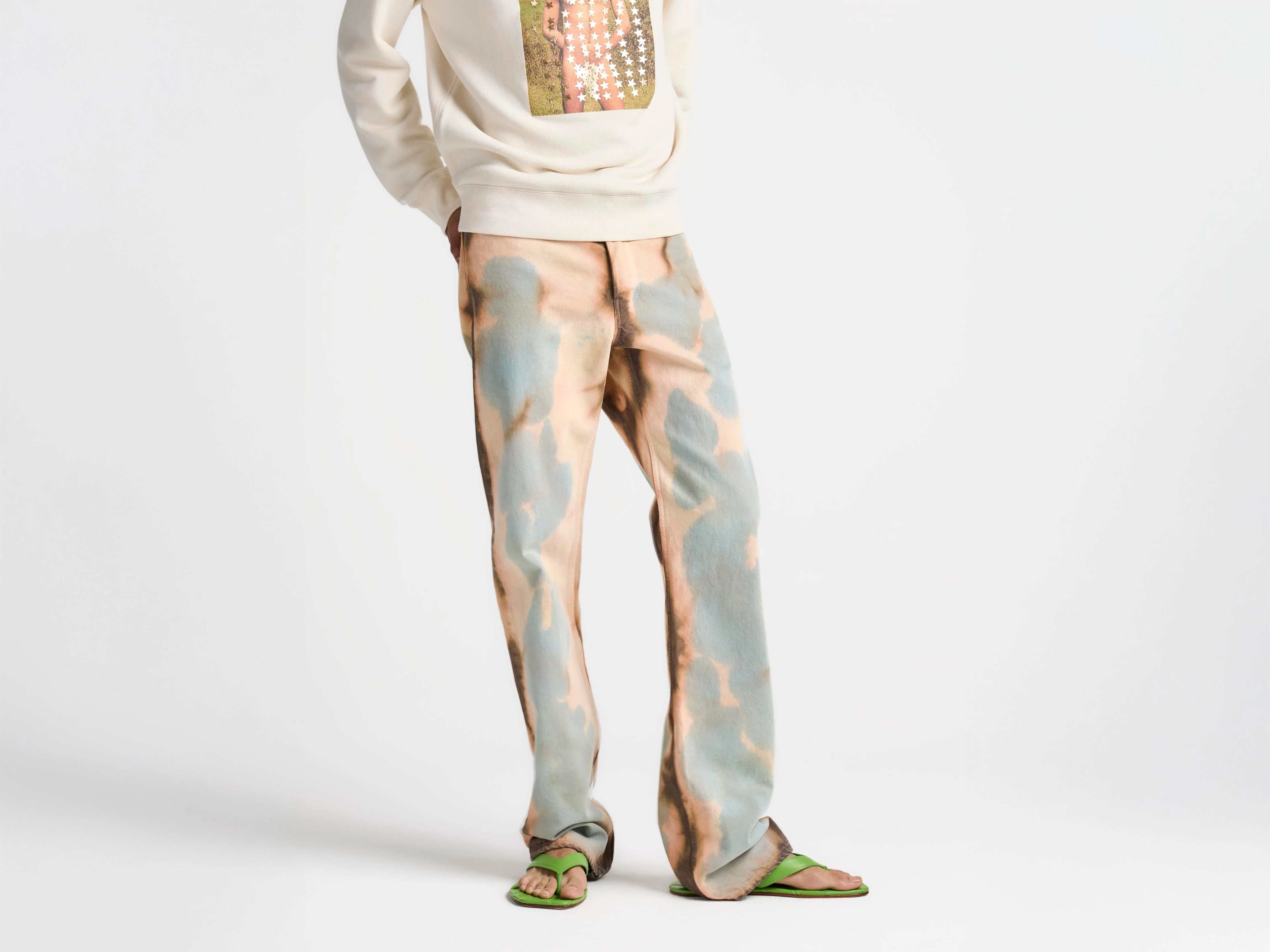 MENS STRAIGHT LEG BLEACHED DENIM JEANS IN PEACH - 1