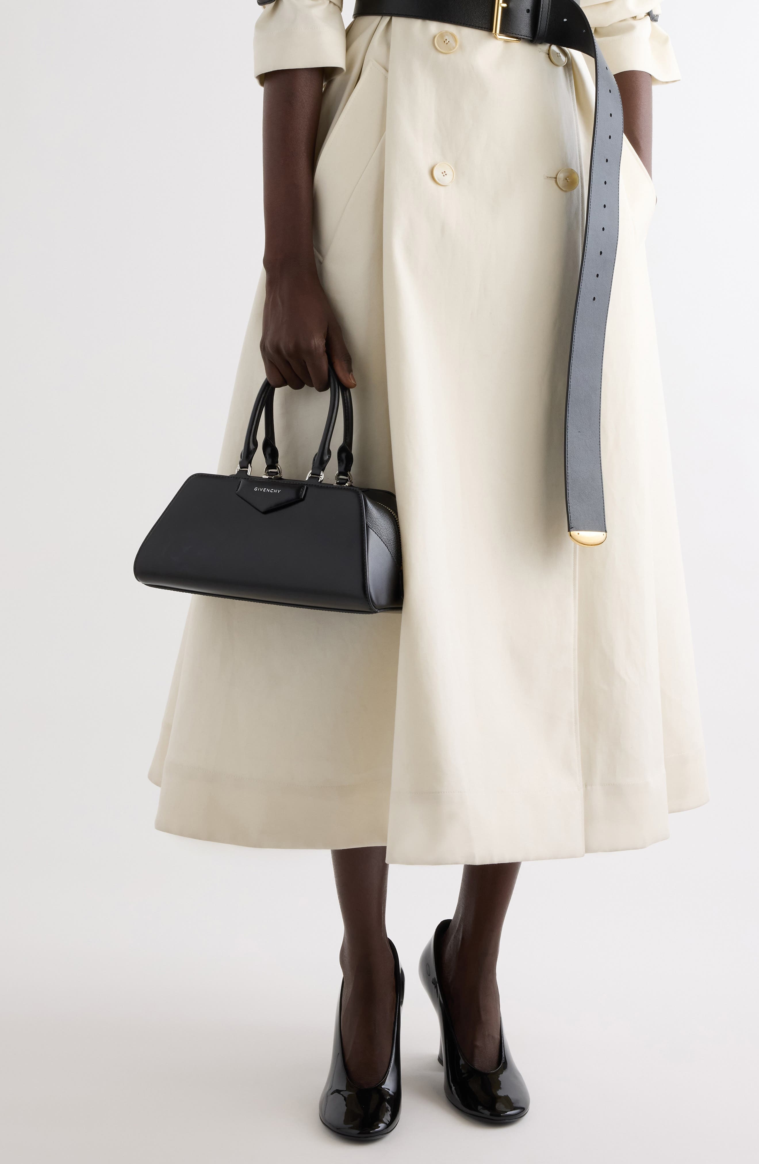 Givenchy Small Antigona Leather East/West Satchel in Black at Nordstrom - 2