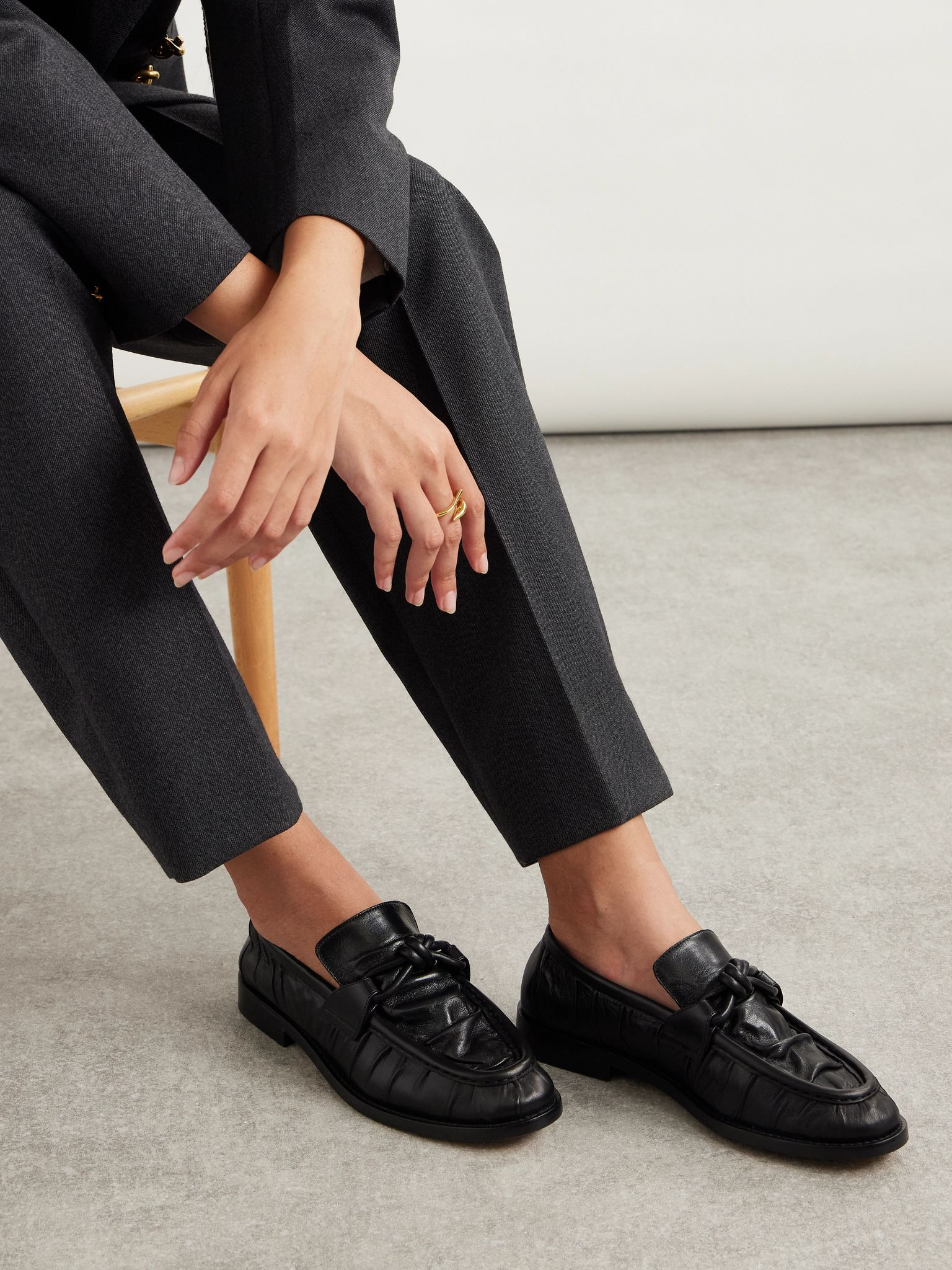 Astaire knotted crinkled-leather loafers Black - 2