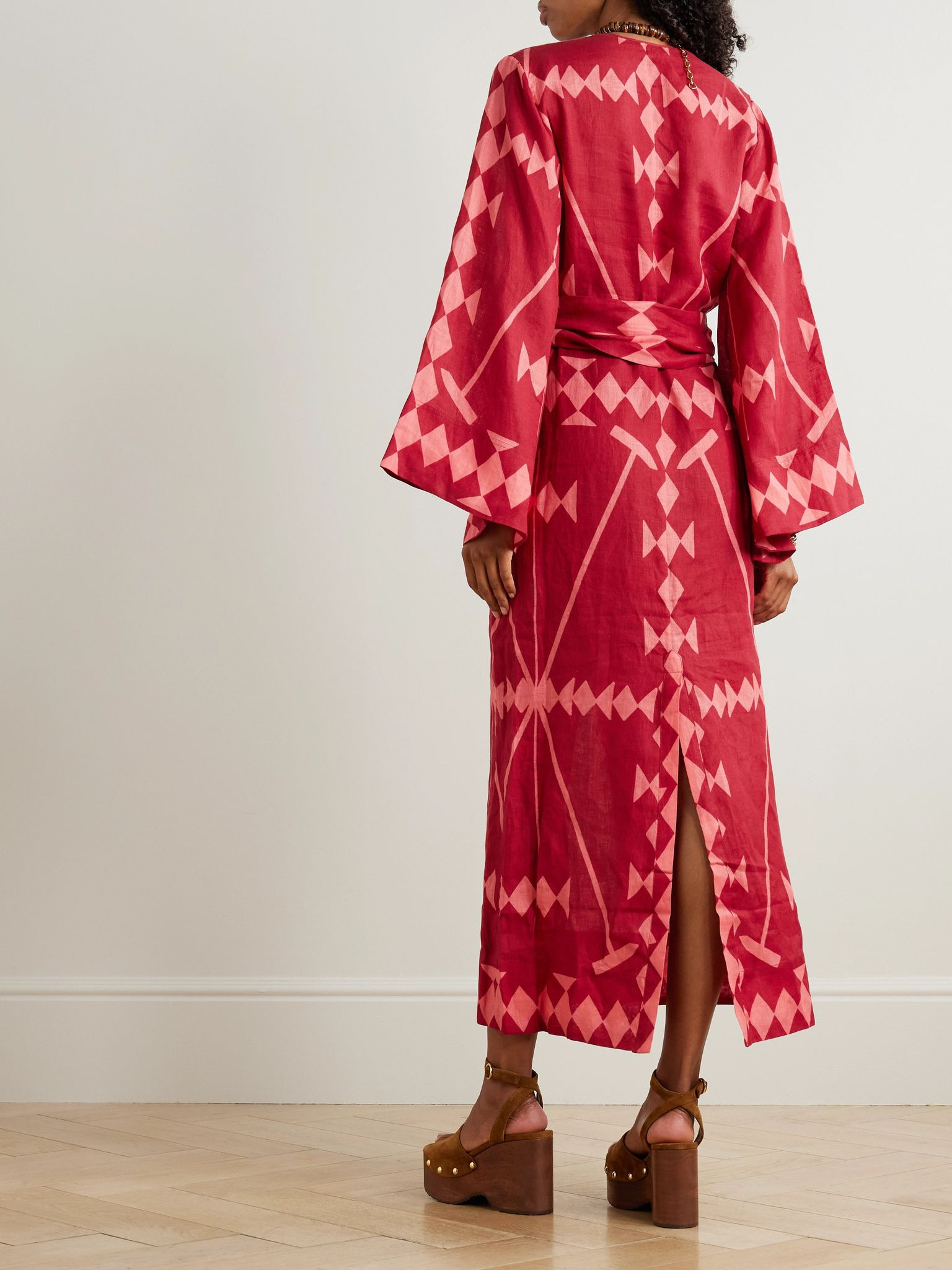 Wild Savannah belted tasseled printed linen dress Magenta - 3