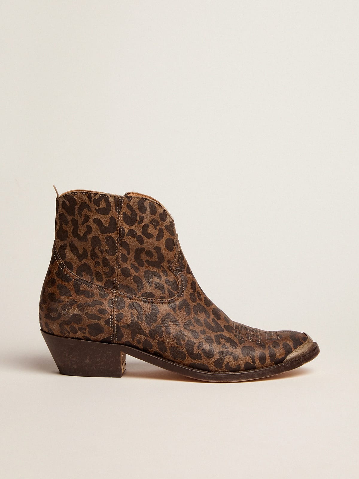 Women's leather ankle boots with leopard print - 1