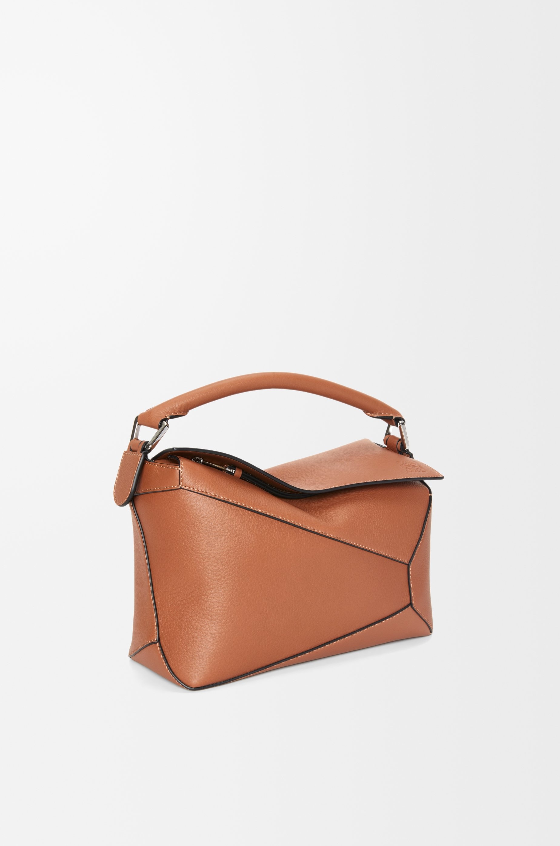 Small Puzzle bag in classic calfskin - 4