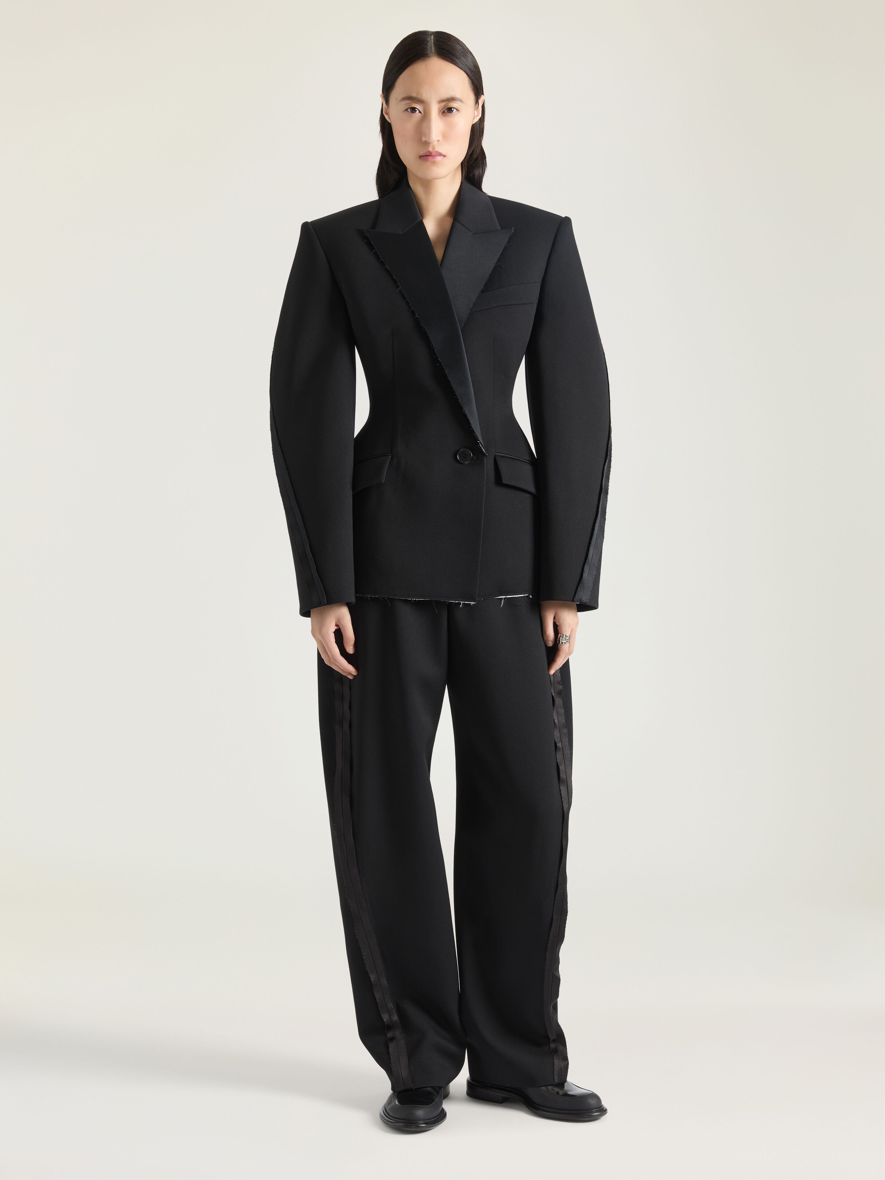 COCOON PANTS IN WOOL WITH INSIDE-OUT DETAIL - 2