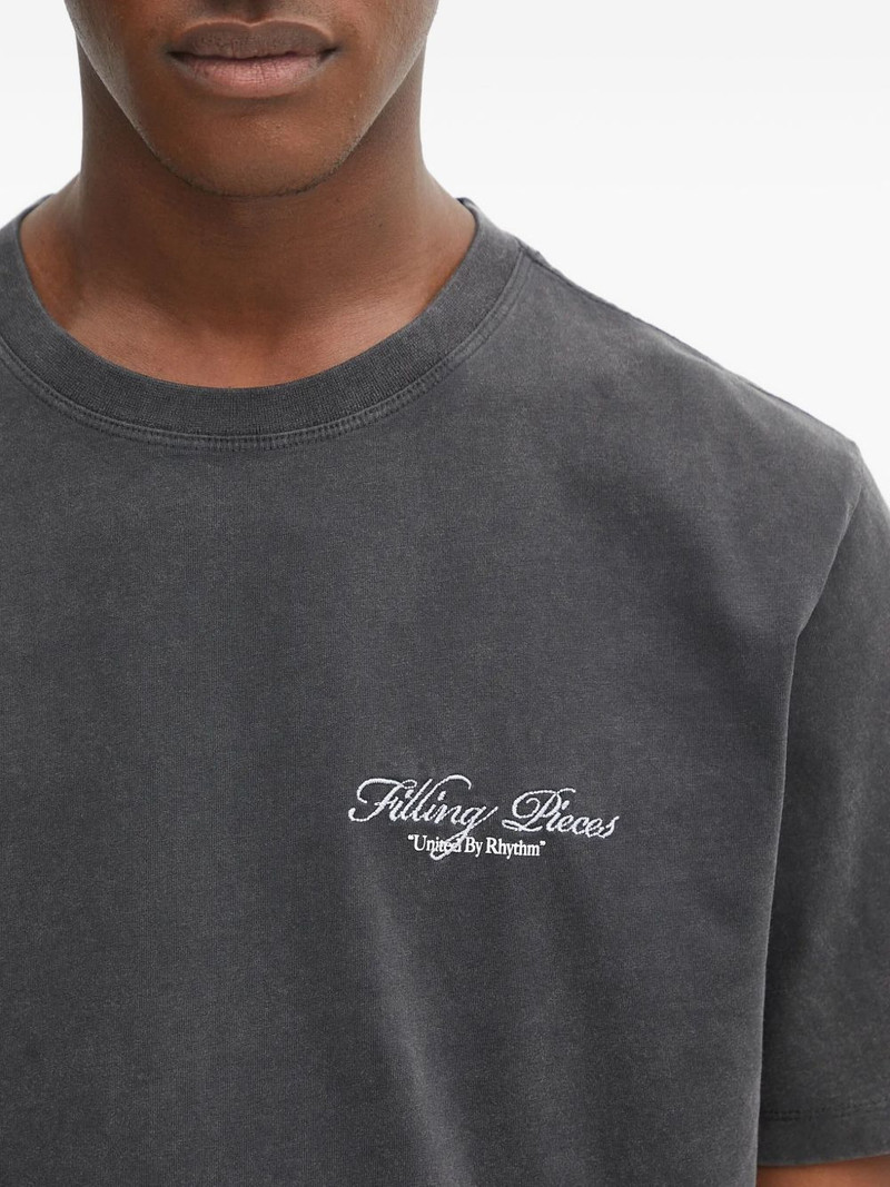 round-neck graphic T-shirt 4