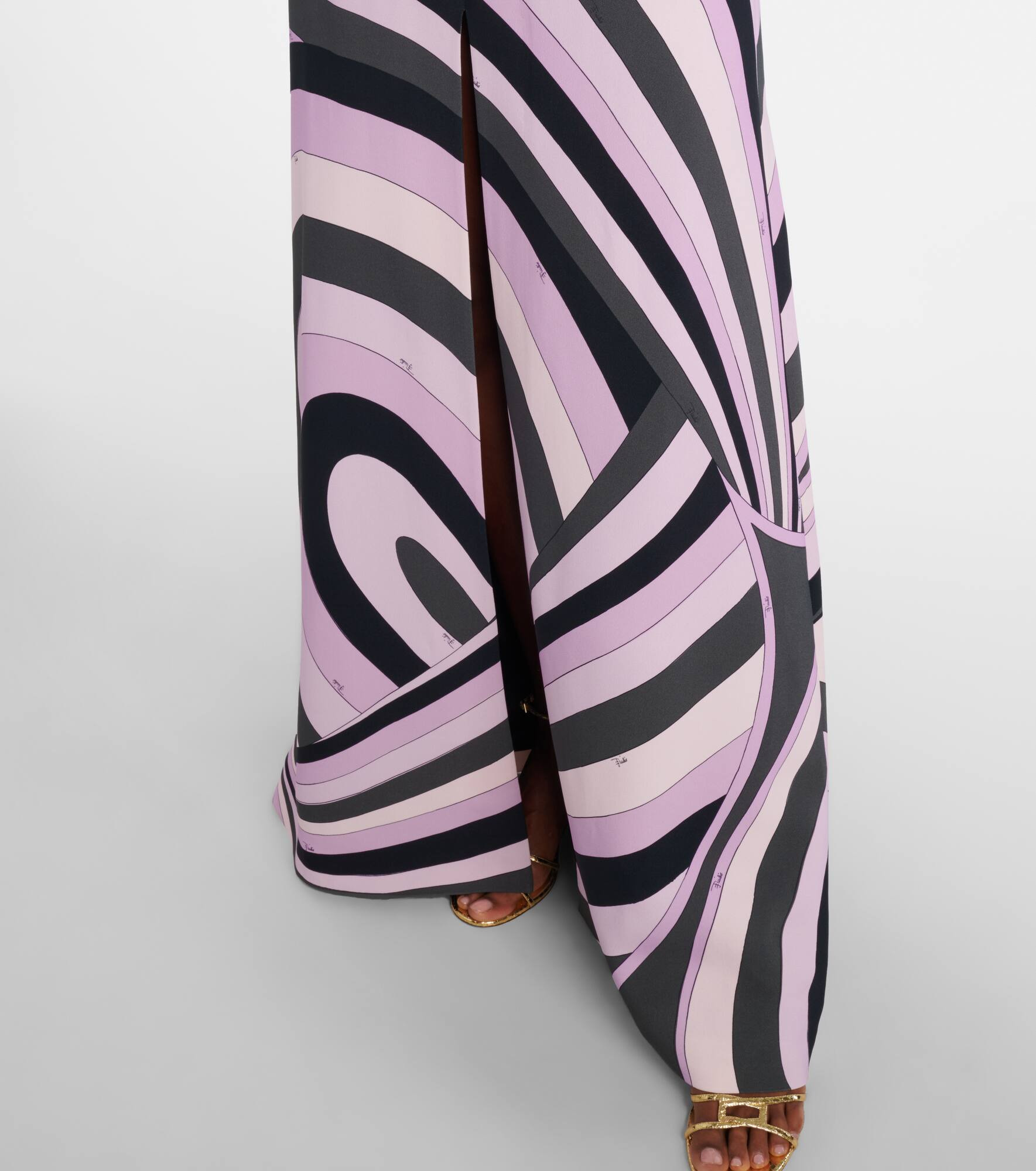 Iride halterneck satin gown - 6
