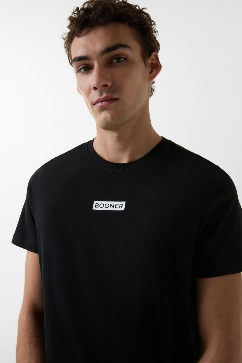 T-shirt Roc in Black 4