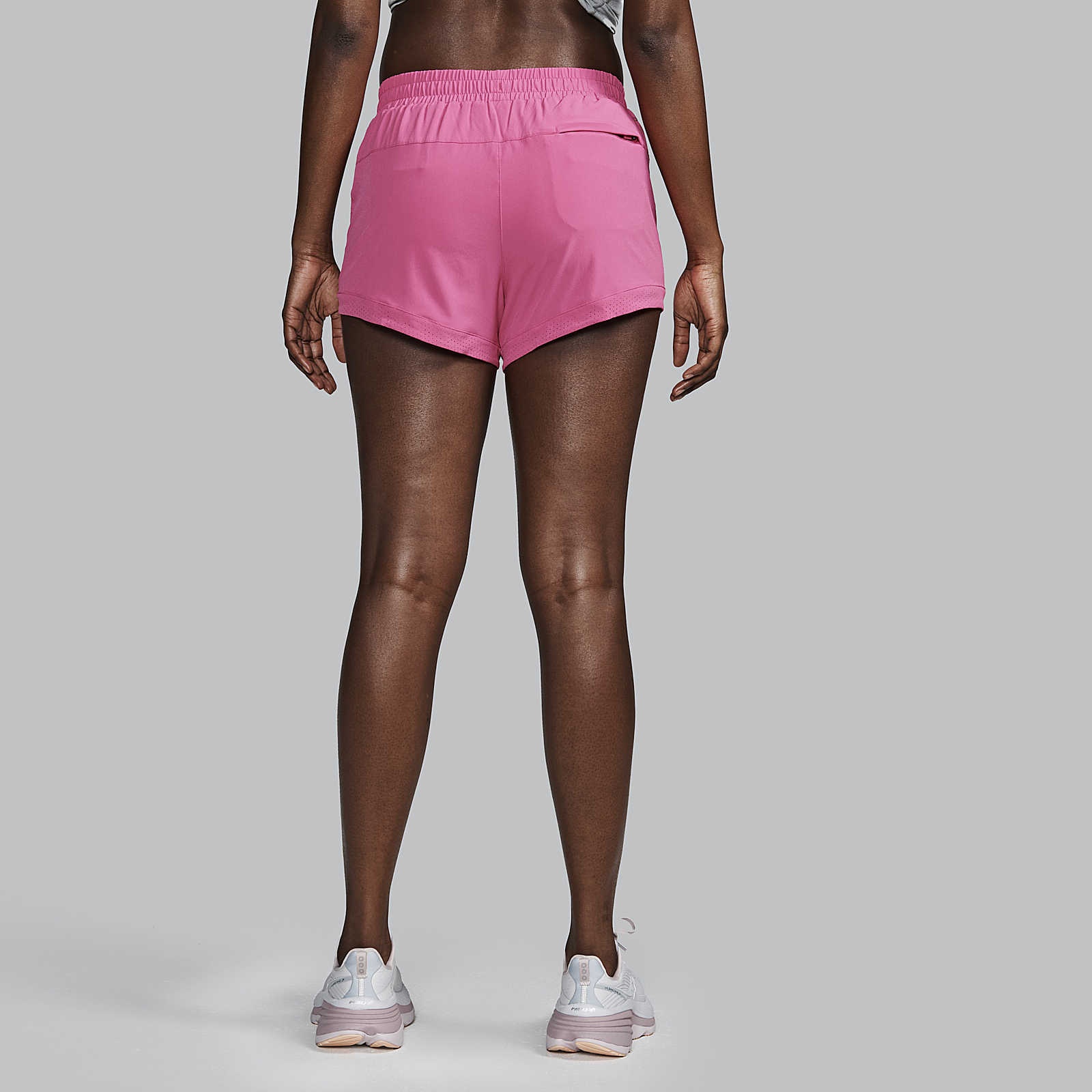 Outpace 3" Short - 2