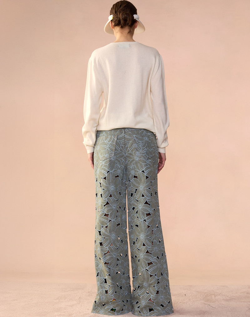 Flora Cutout Jeans 6