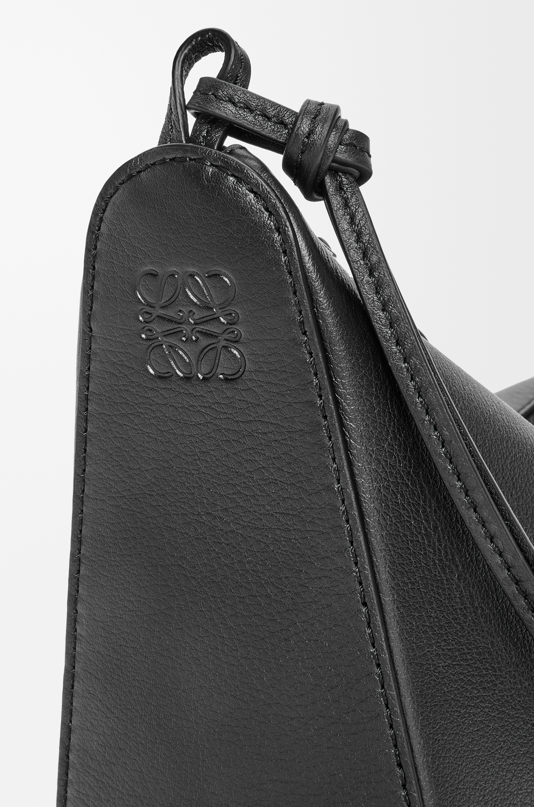 Mini Hammock Hobo bag in classic calfskin - 10