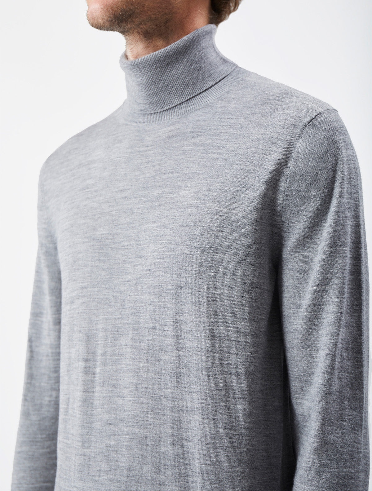 Jermaine Knit Turtleneck in Heather Grey Merino Wool - 5