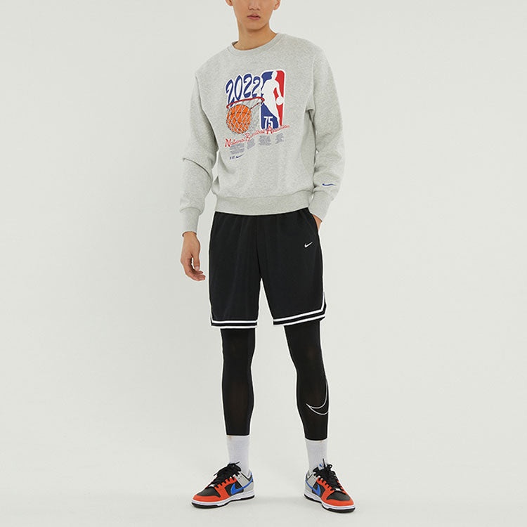 Nike NBA Eam 31 Courtside Logo Printing Fleece Stay Warm Knit Pullover Round Neck Gray DH9183-050 - 3