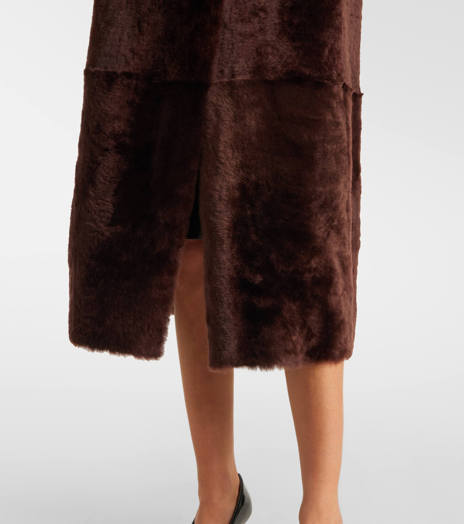 Belted reversible shearling coat - 6