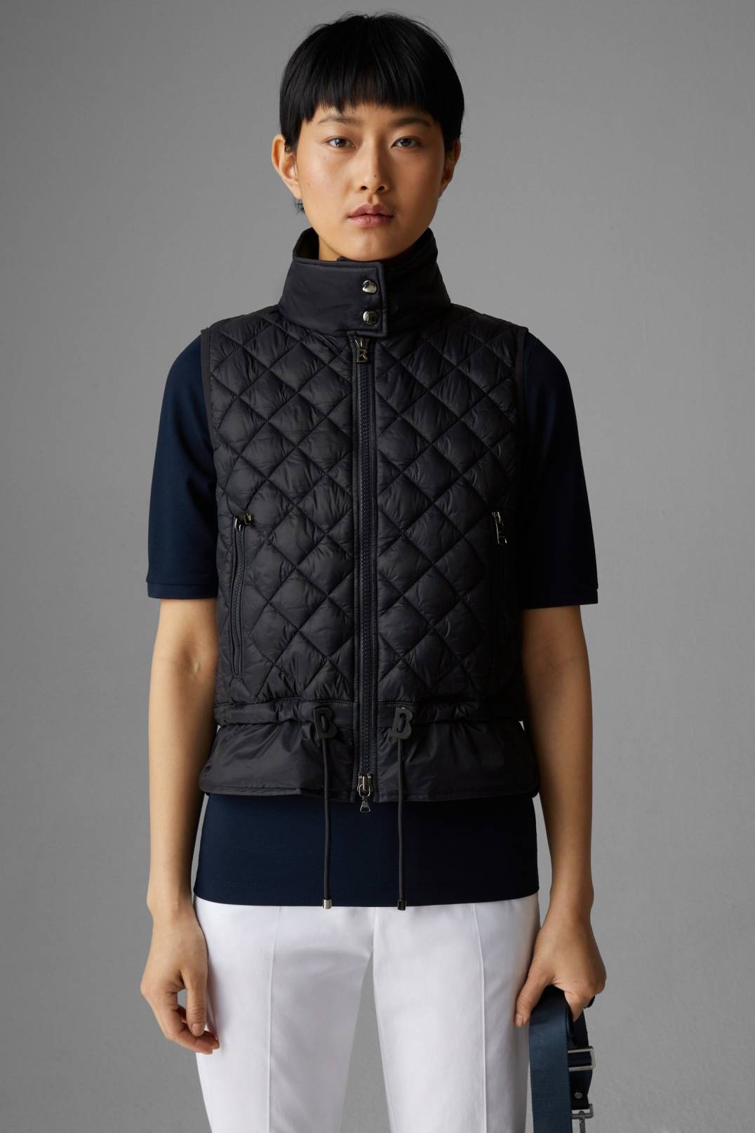 ELINA QUILTED VEST IN NAVY BLUE - 2