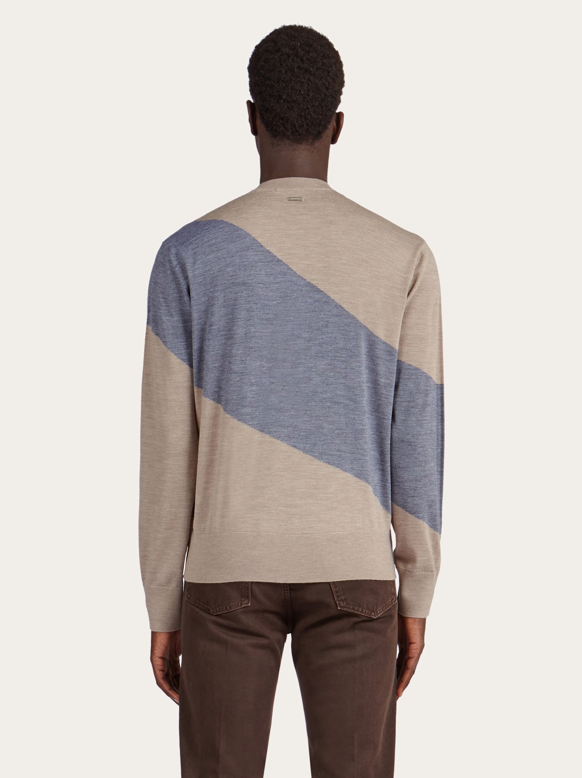 Crew neck dual tone sweater - 3