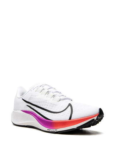 Nike Air Zoom Pegasus 37 sneakers outlook