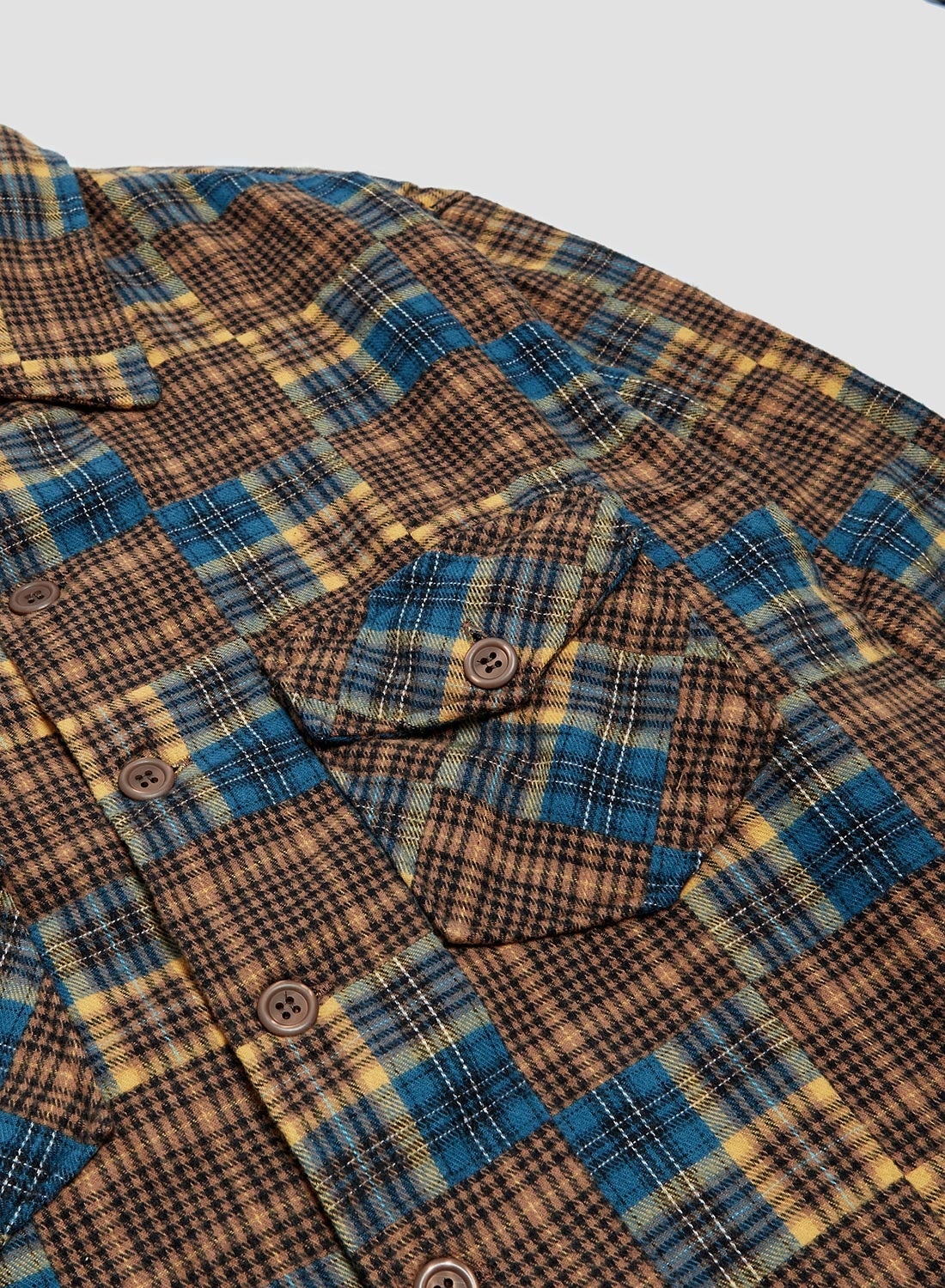 Overshirt with Cape in Gold Check - 3