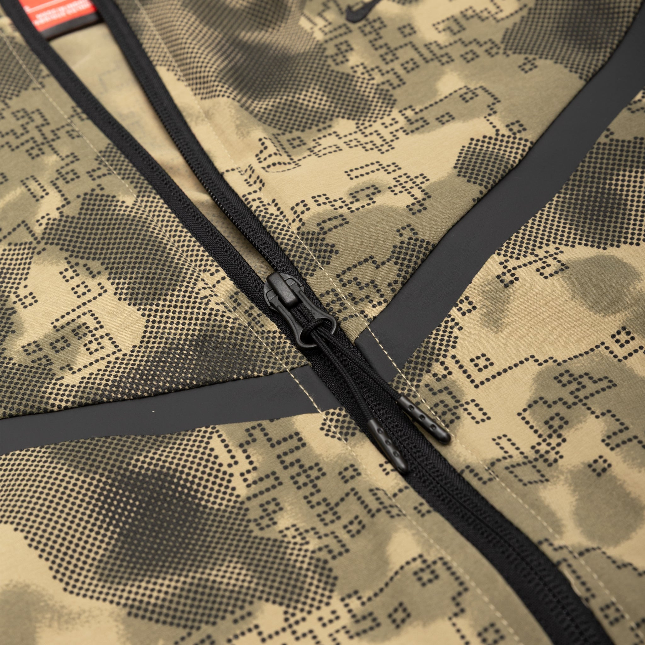 TECH DRI-FIT WOVEN WINDRUNNER OVERSIZED JACKET "CAMO" - 3