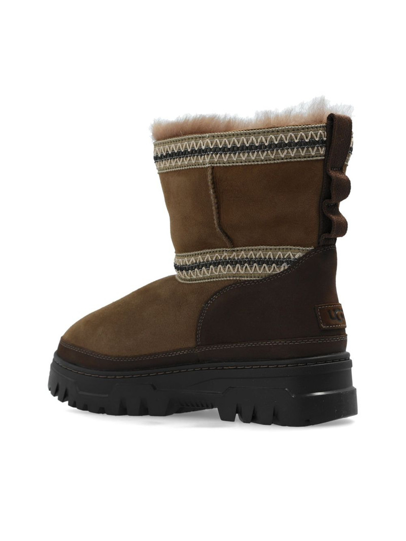44mm Classic Mini TrailGrazer boots 5
