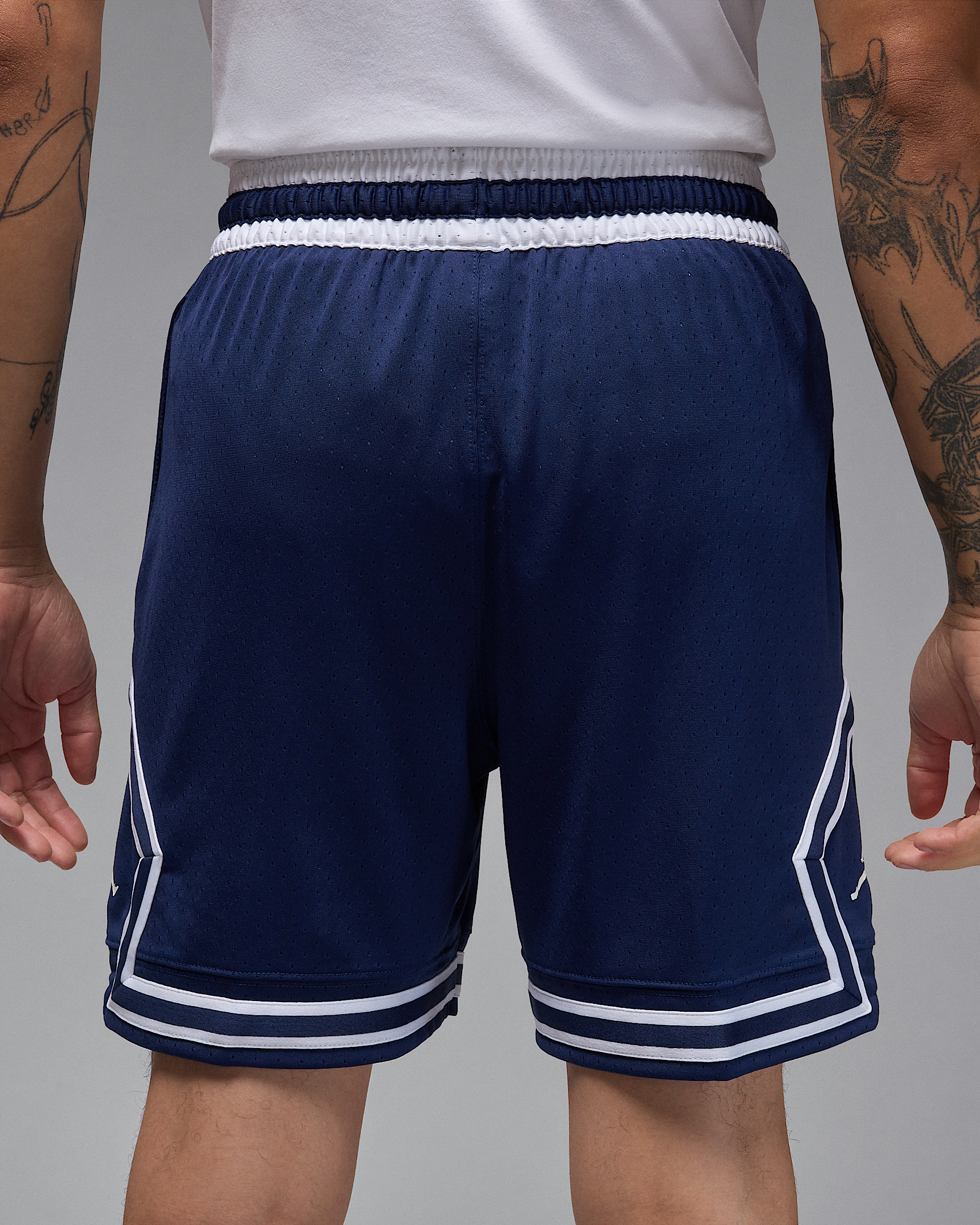 Jordan Sport Men's Dri-FIT Mesh Diamond Shorts - 3