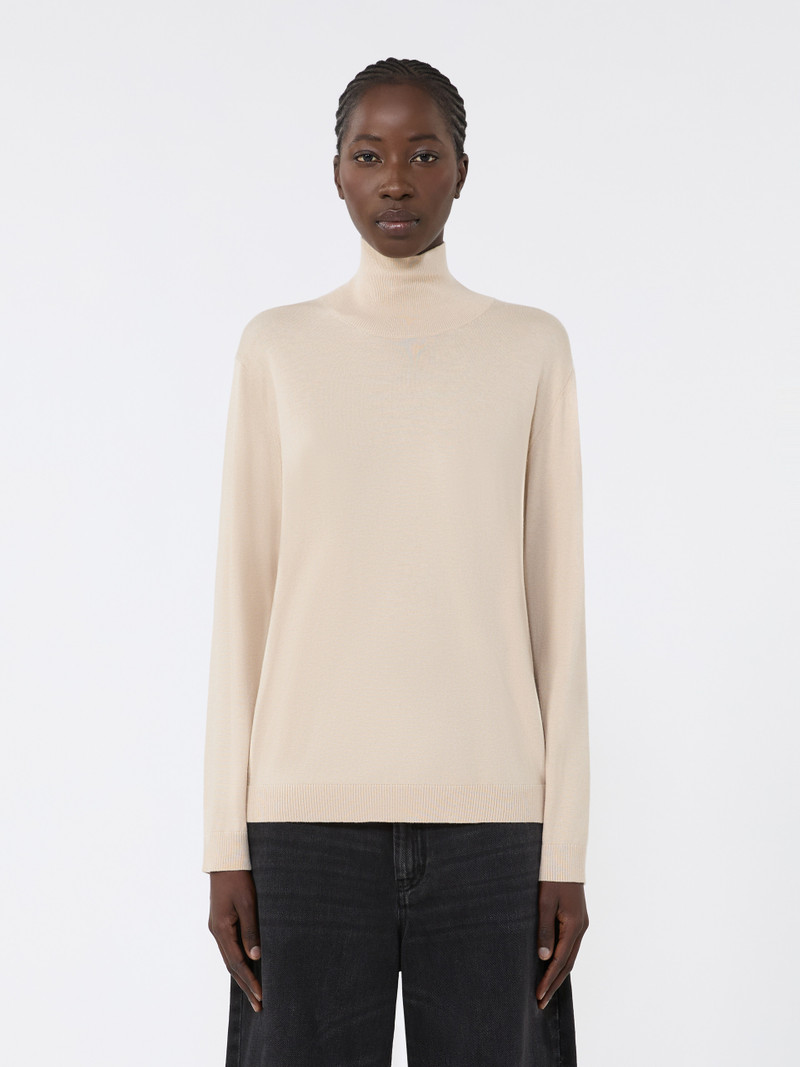 KIKU Wool and silk knit turtleneck 3