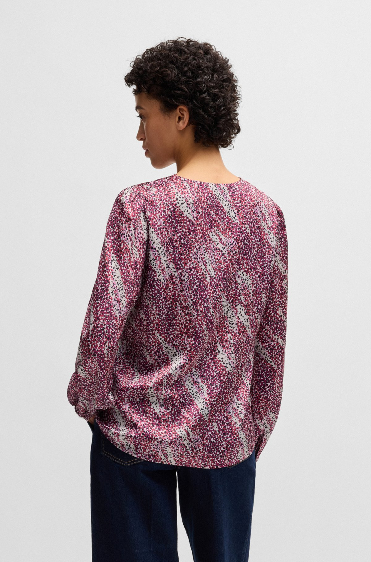 REGULAR-FIT BLOUSE WITH V NECKLINE IN PRINTED SATIN - 5