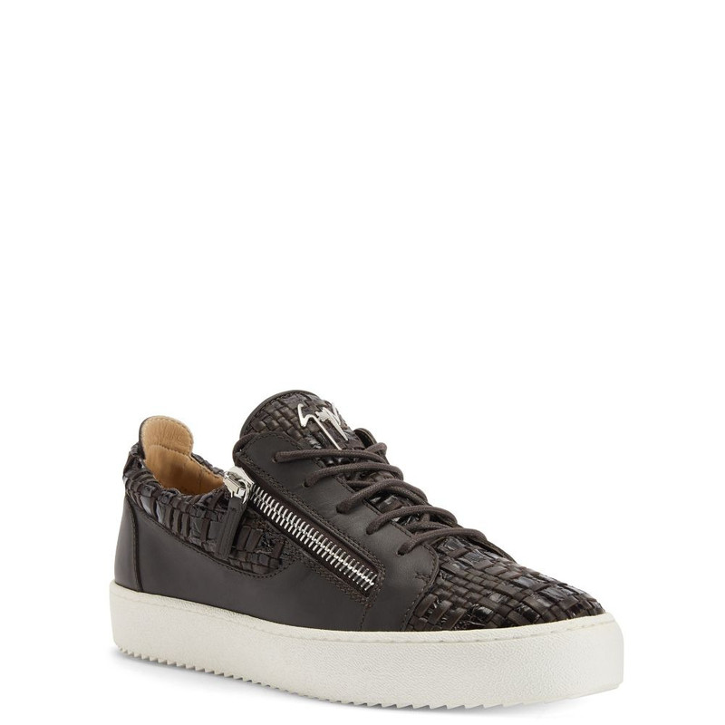 Giuseppe Zanotti Frankie outlook
