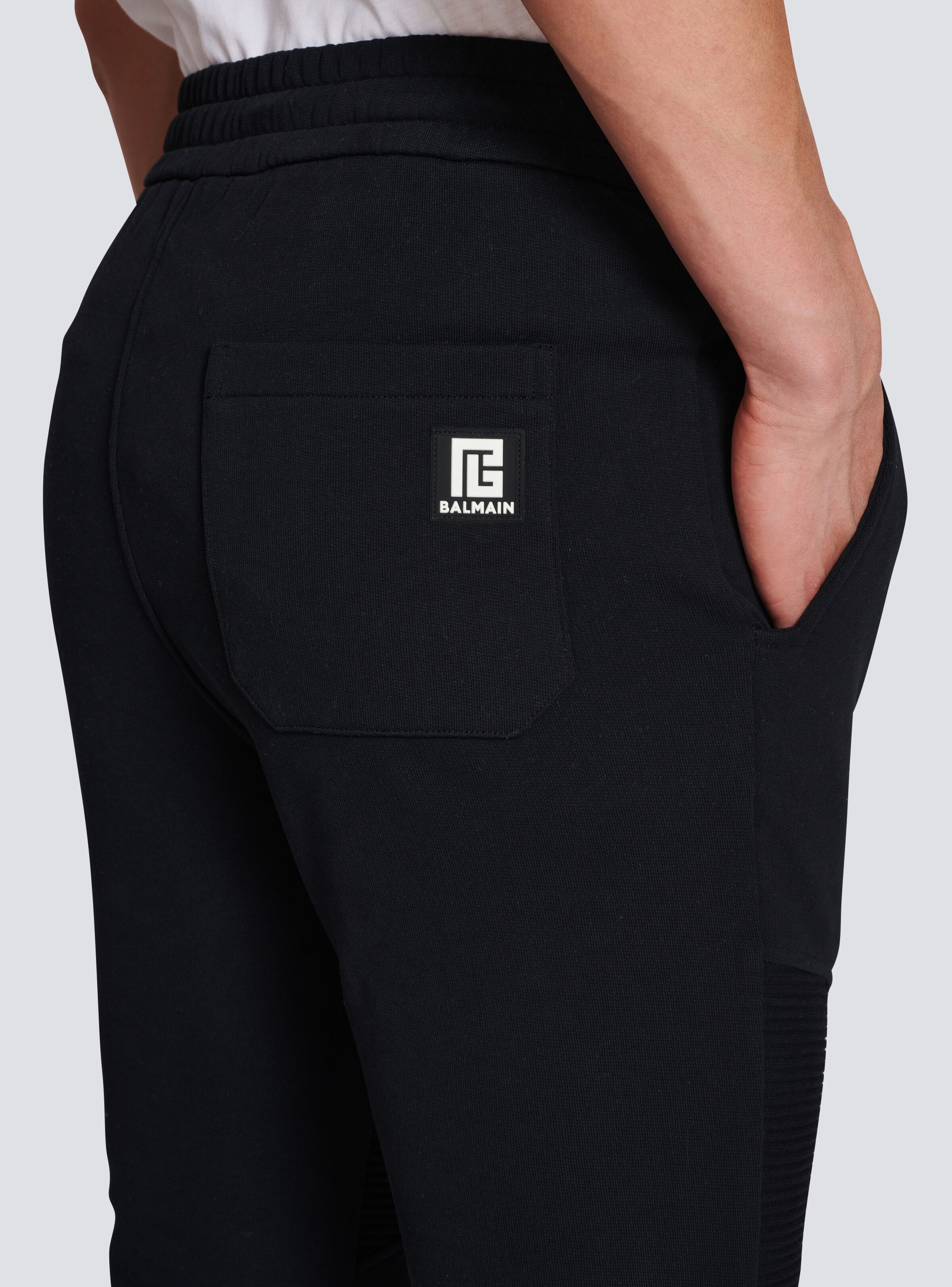 Cotton sweatpants with flocked Balmain Paris logo - 7