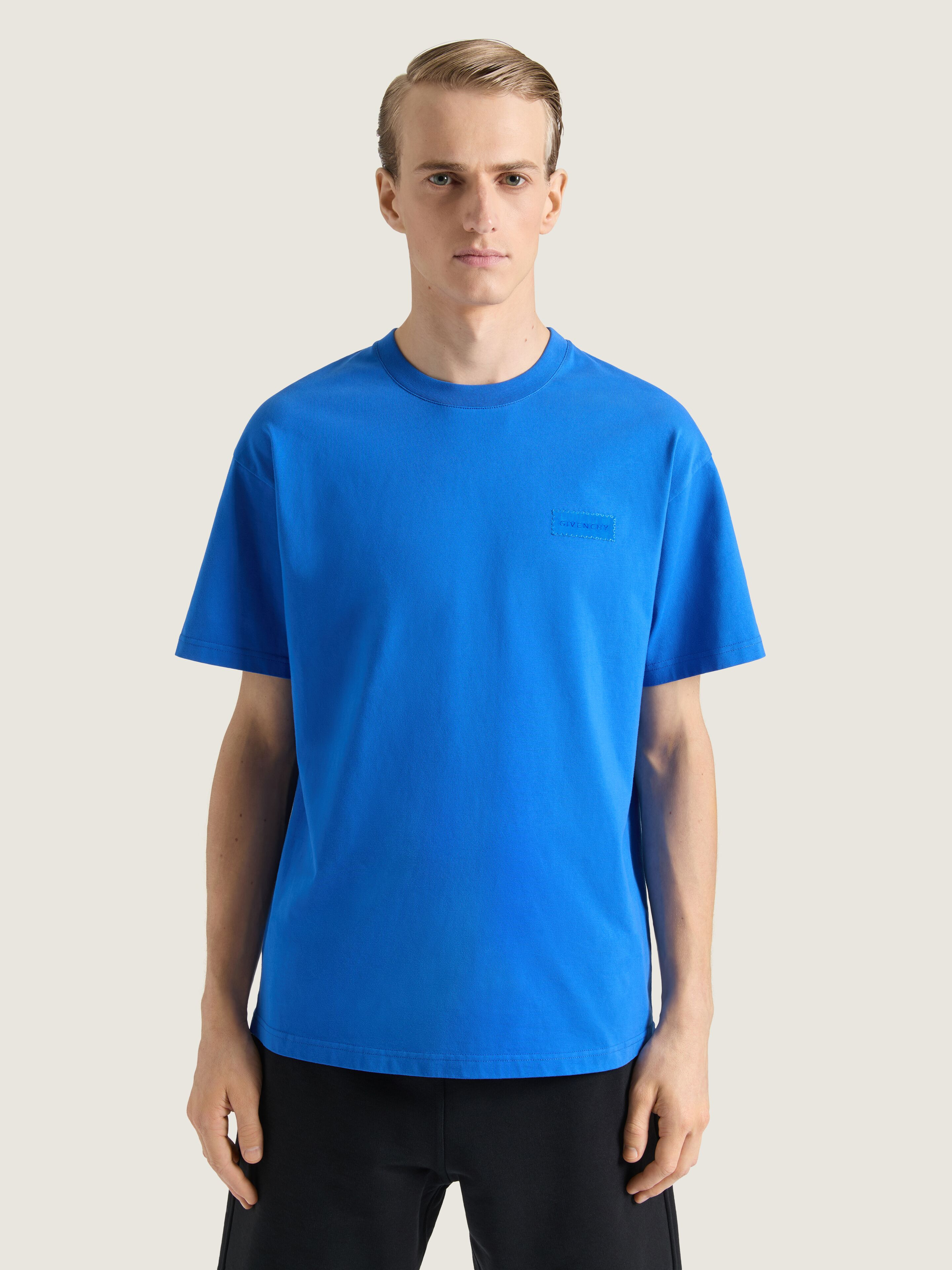 T-SHIRT IN COTTON WITH GIVENCHY PATCH - 2