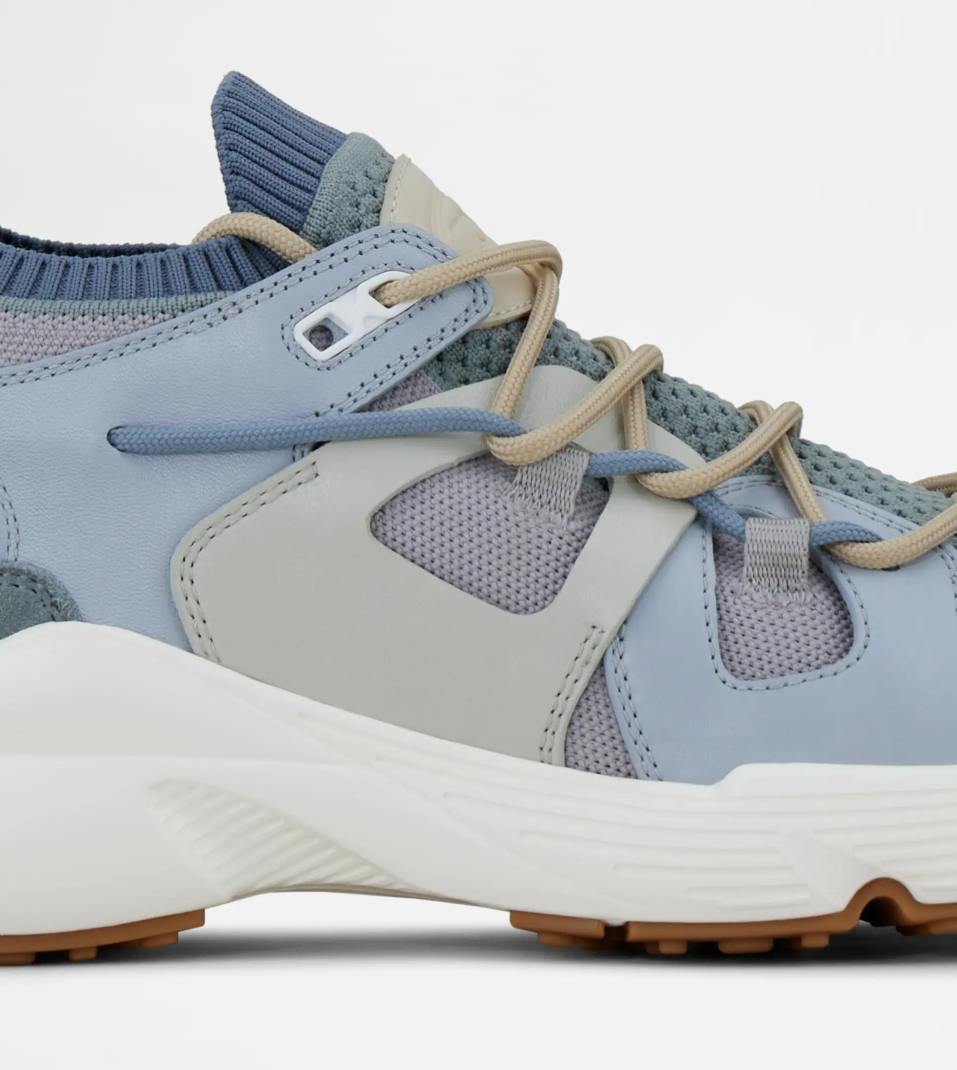 SNEAKERS IN LEATHER AND HIGH-TECH FABRIC - LIGHT BLUE - 4