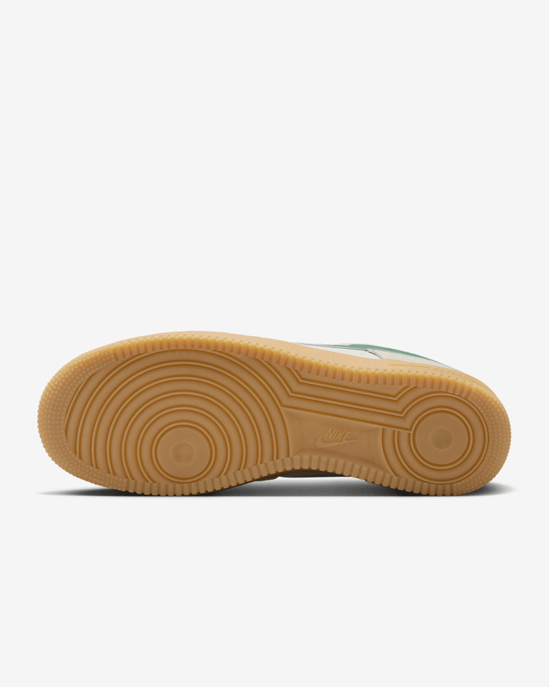Nike Air Force 1 '07 LV8 outlook