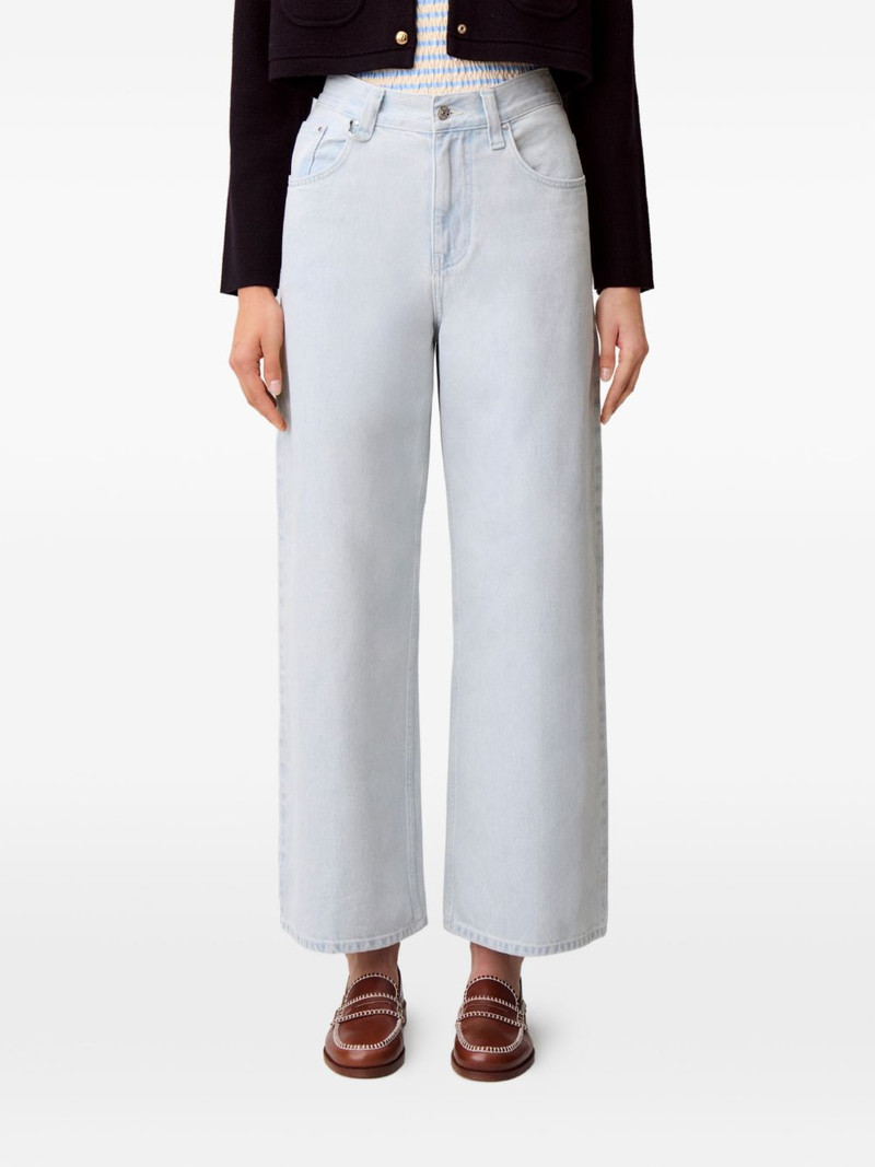 light blue wide-leg jeans 4