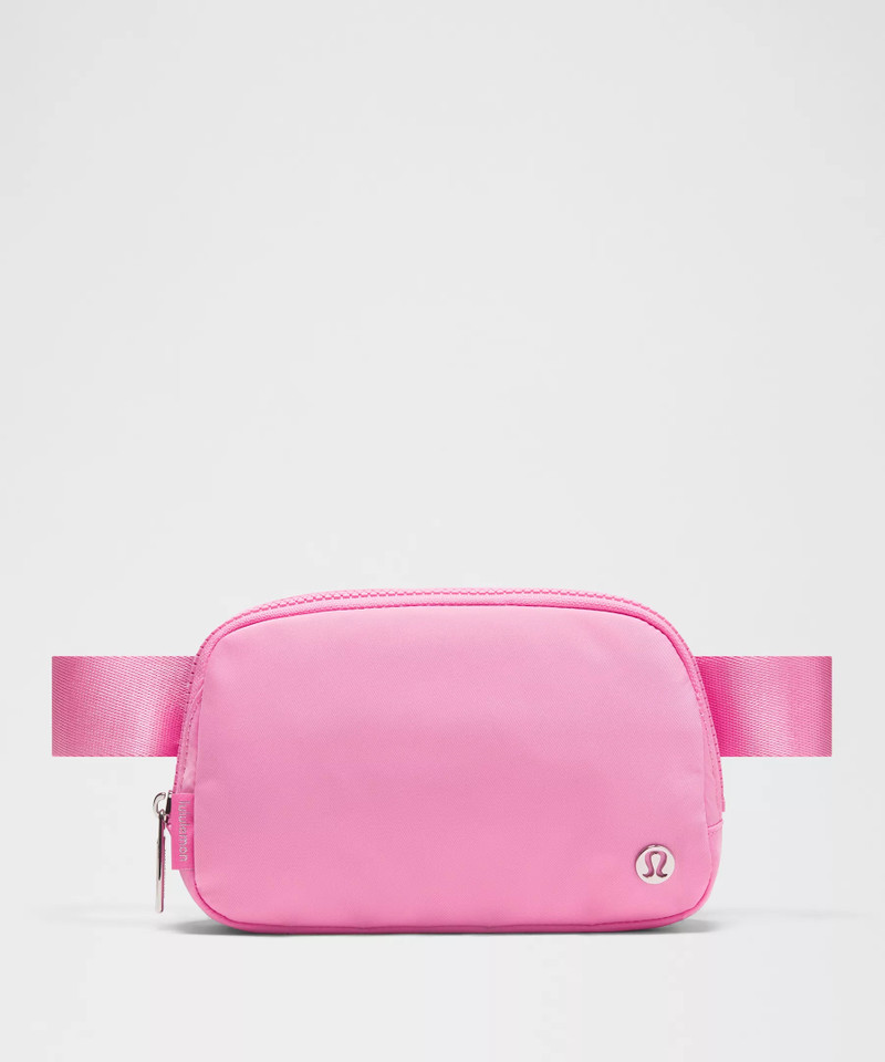 Everywhere Belt Bag with Long Strap 1L 1