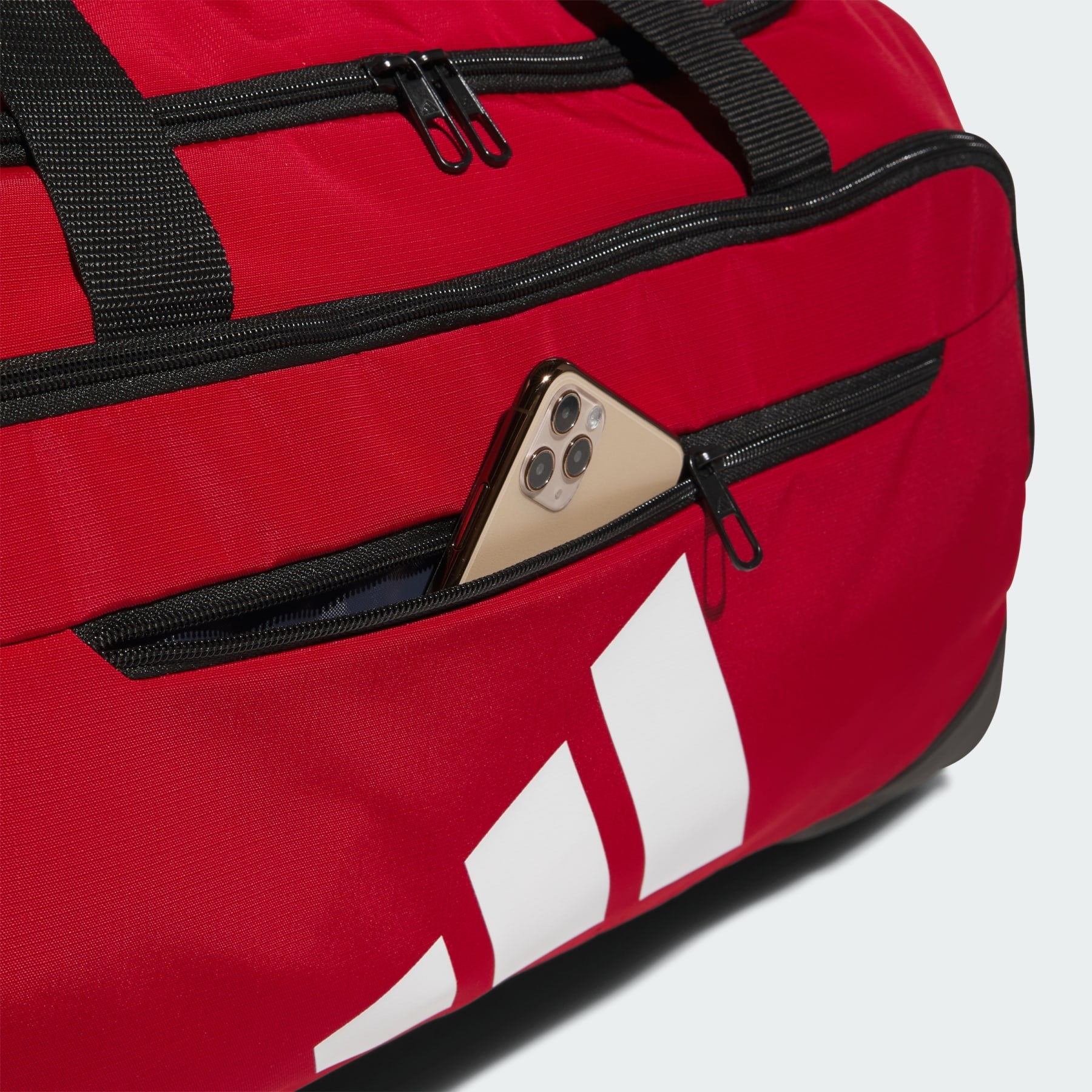 Defender 5 Medium Duffel Bag - 3