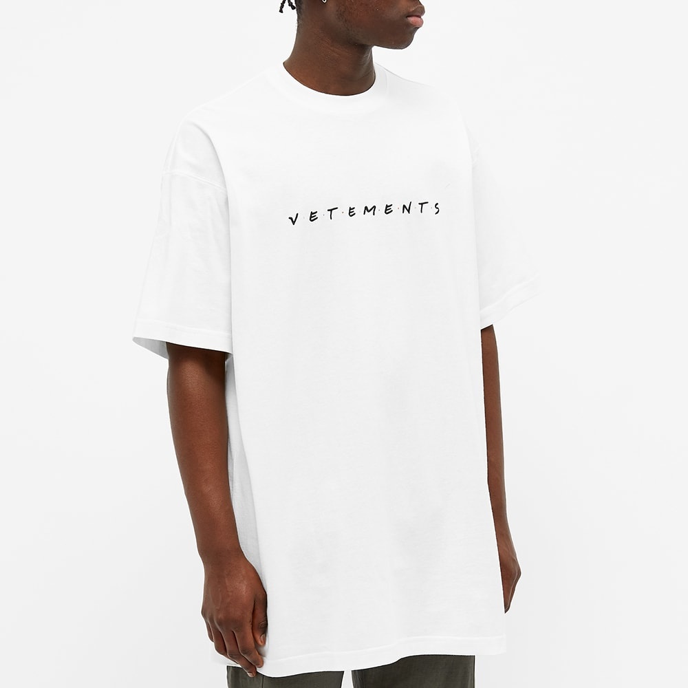 VETEMENTS Oversized Friendly Logo Tee - 4