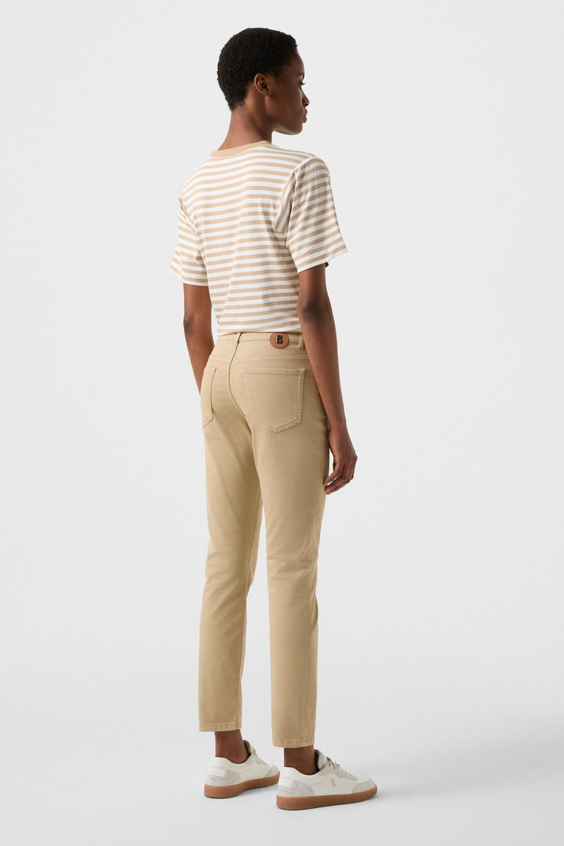 Julie 7/8 pants in Beige 3
