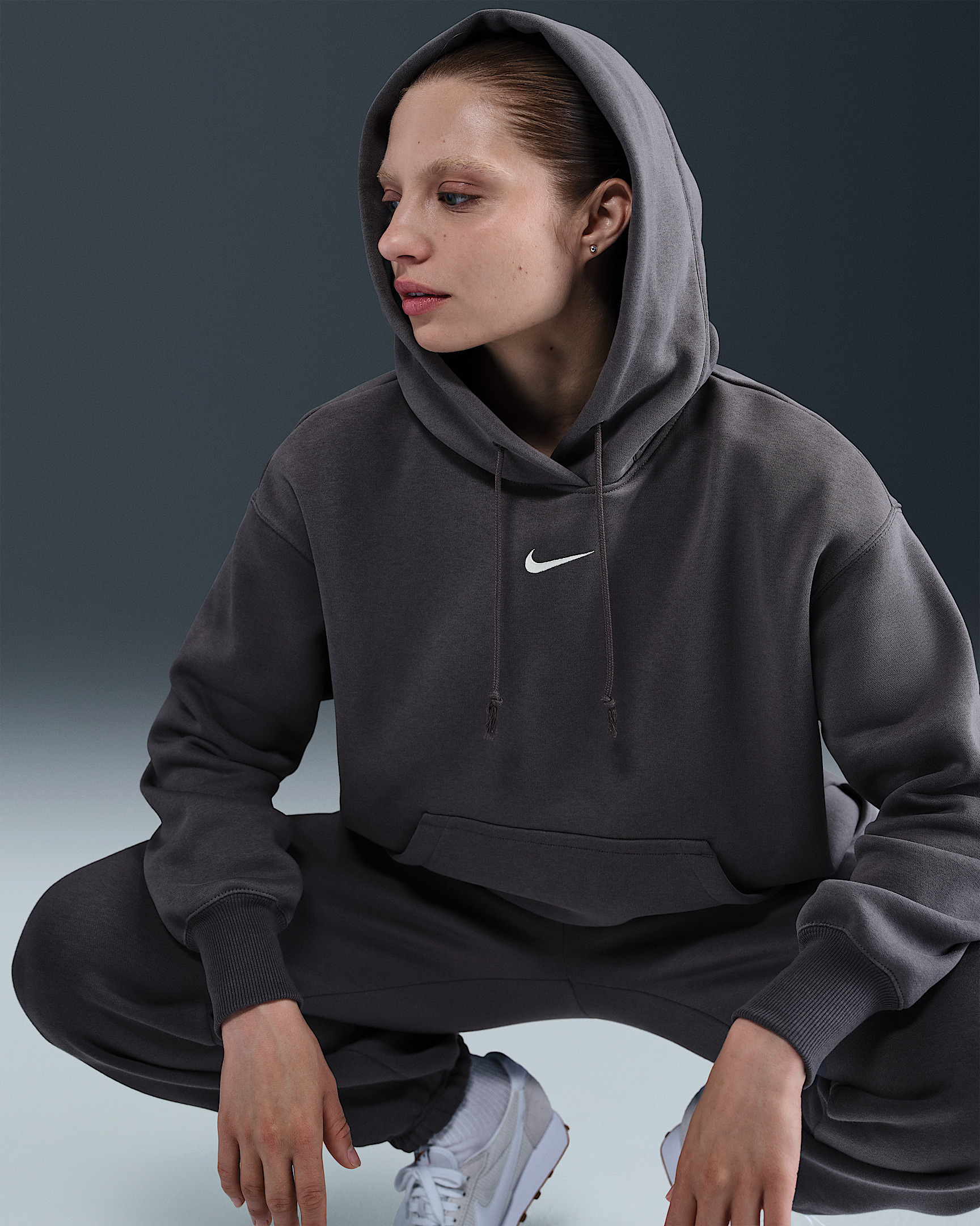 Nike Sportswear Phoenix Fleece Women's Oversized Pullover Hoodie - 3