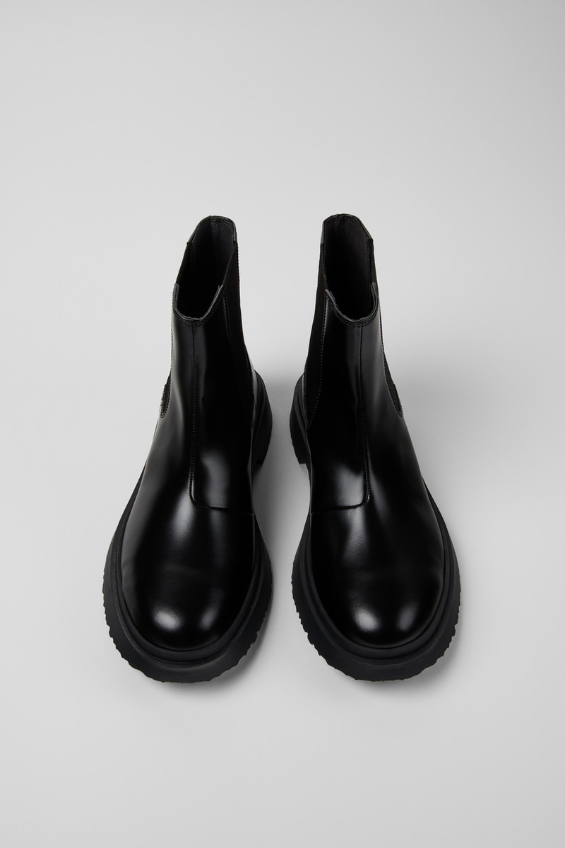 Walden Black leather ankle boots for men 4