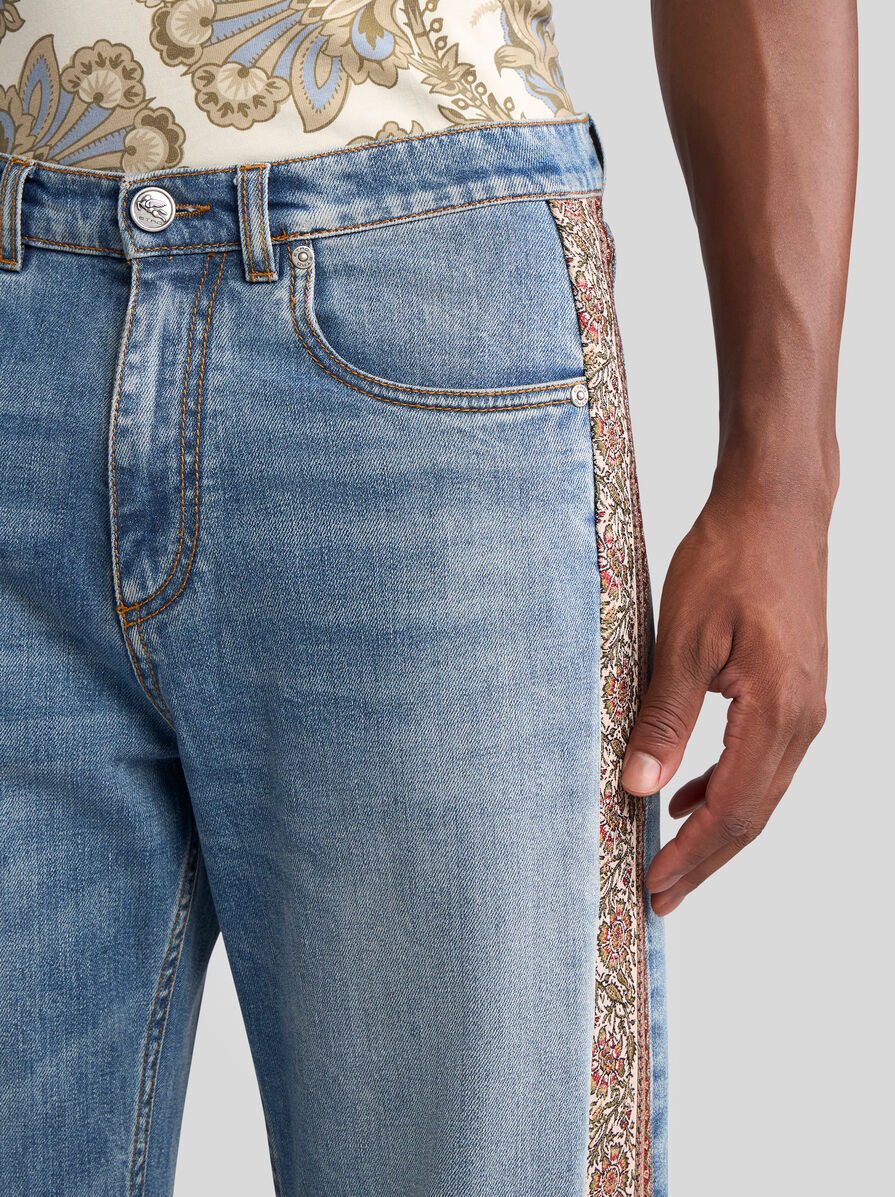 STRAIGHT-LEG JEANS WITH DECORATIVE BANDS - 3