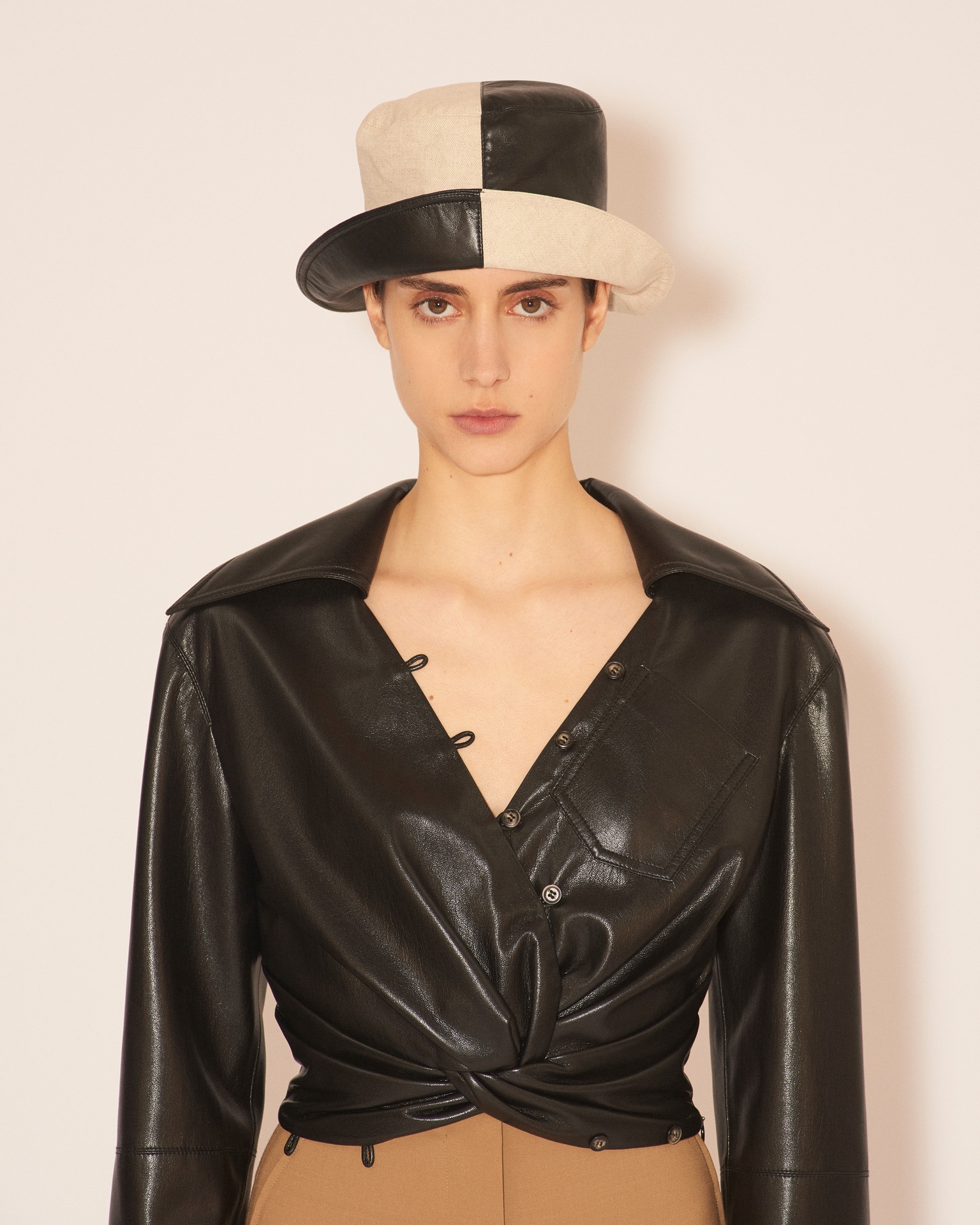 CARAN - Bucket hat - Black/Creme - 2