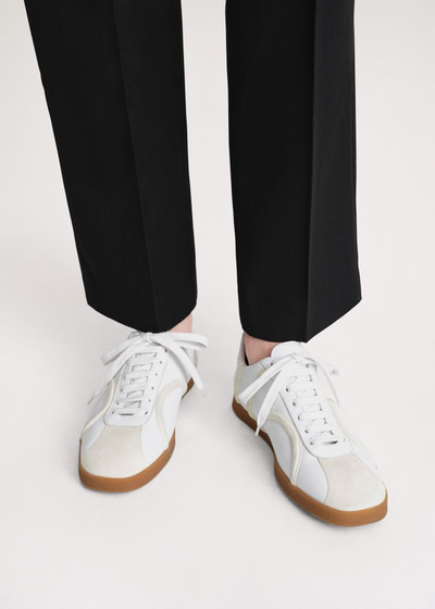 Totême The Leather Sneaker off-white outlook