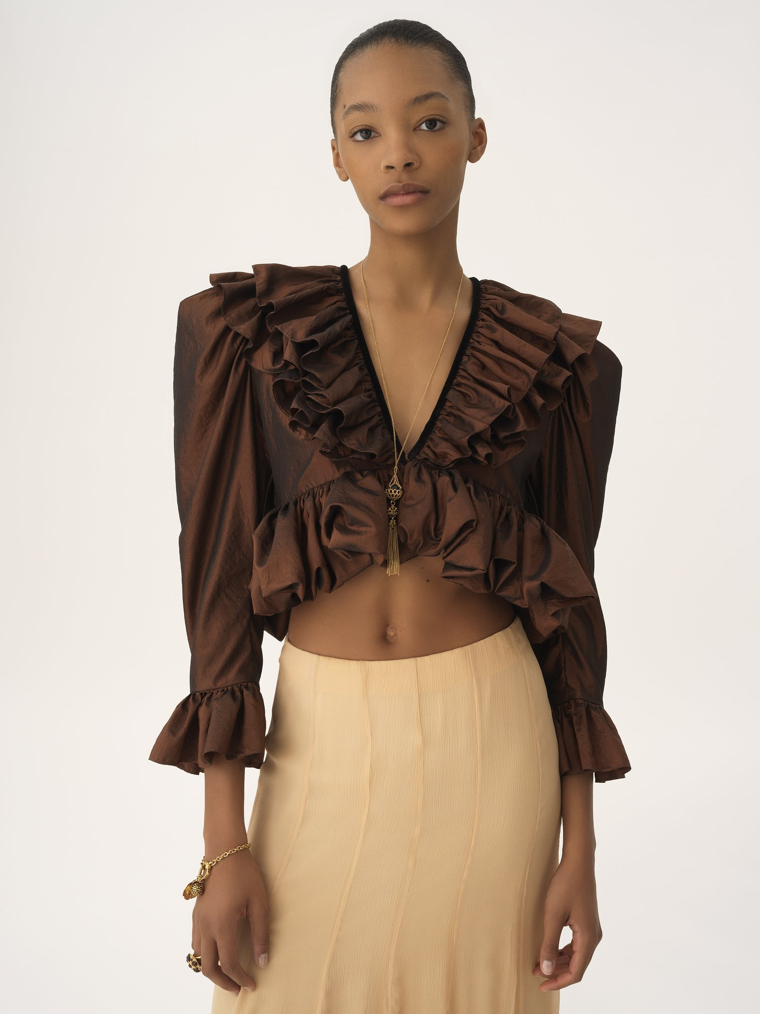 CROPPED V-NECK RUFFLE TOP IN WASHED SILK TAFFETA - 4