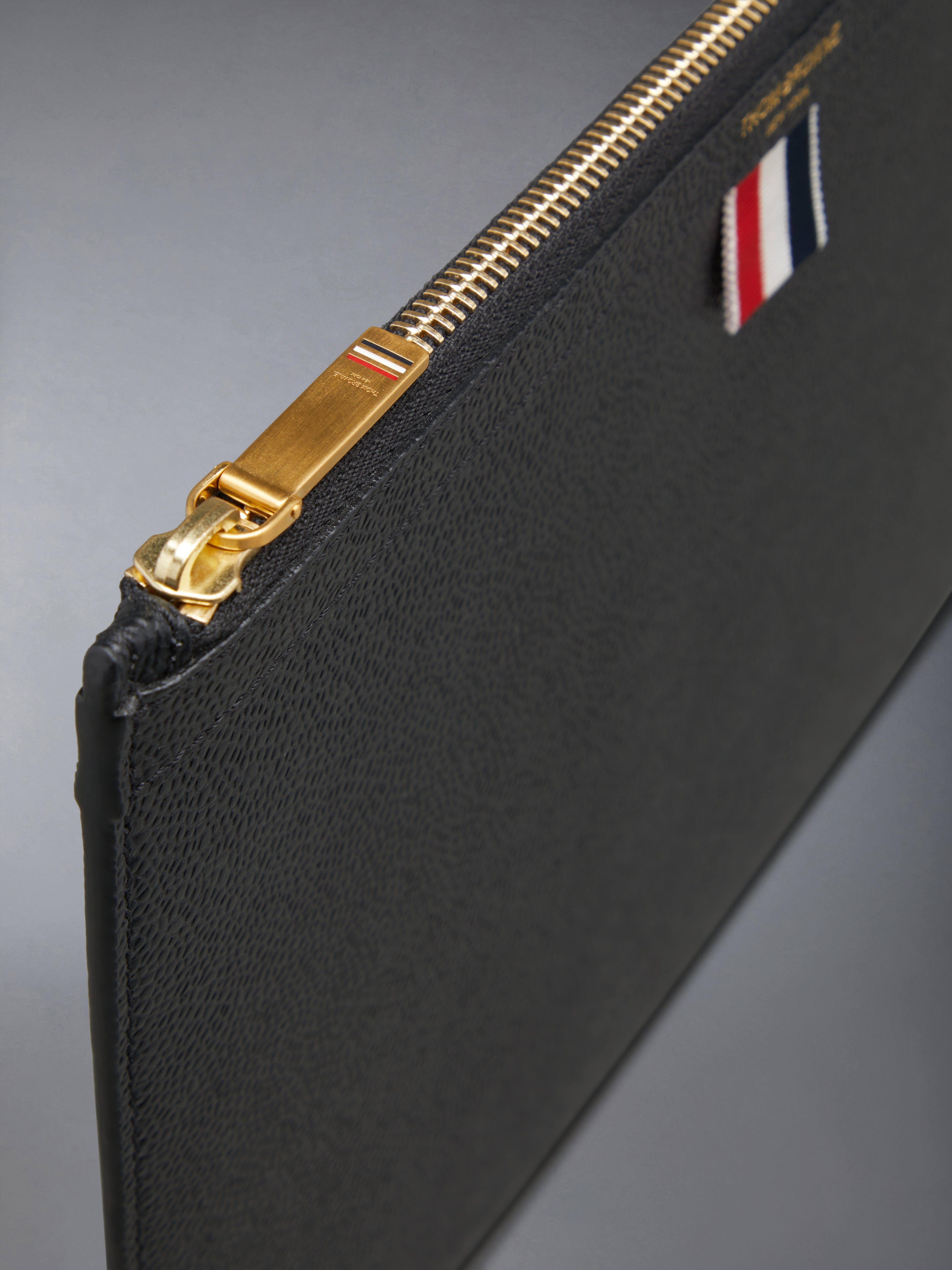 PEBBLE GRAIN SMALL DOCUMENT HOLDER - 4