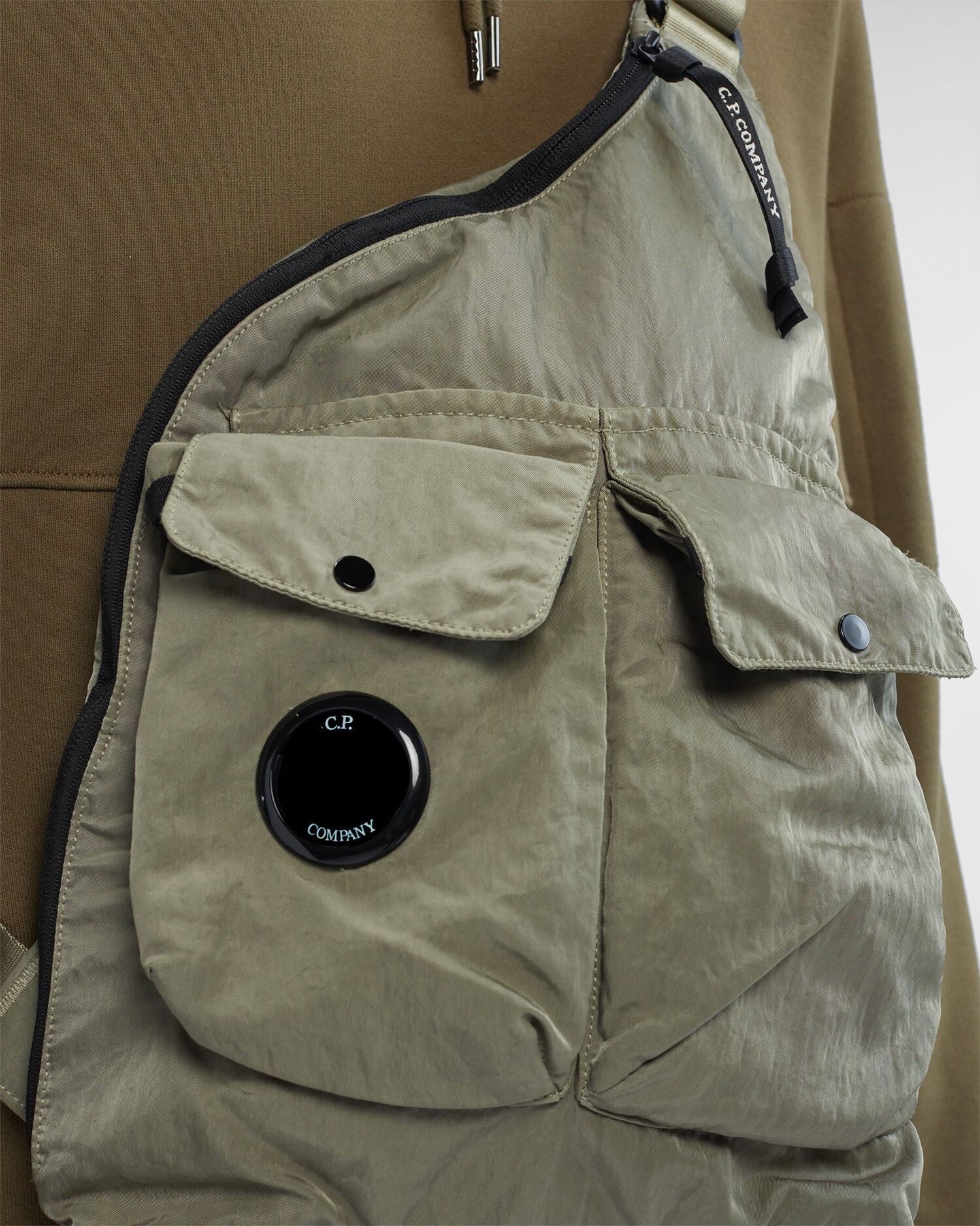 Nylon B Single Strap Rucksack - 3